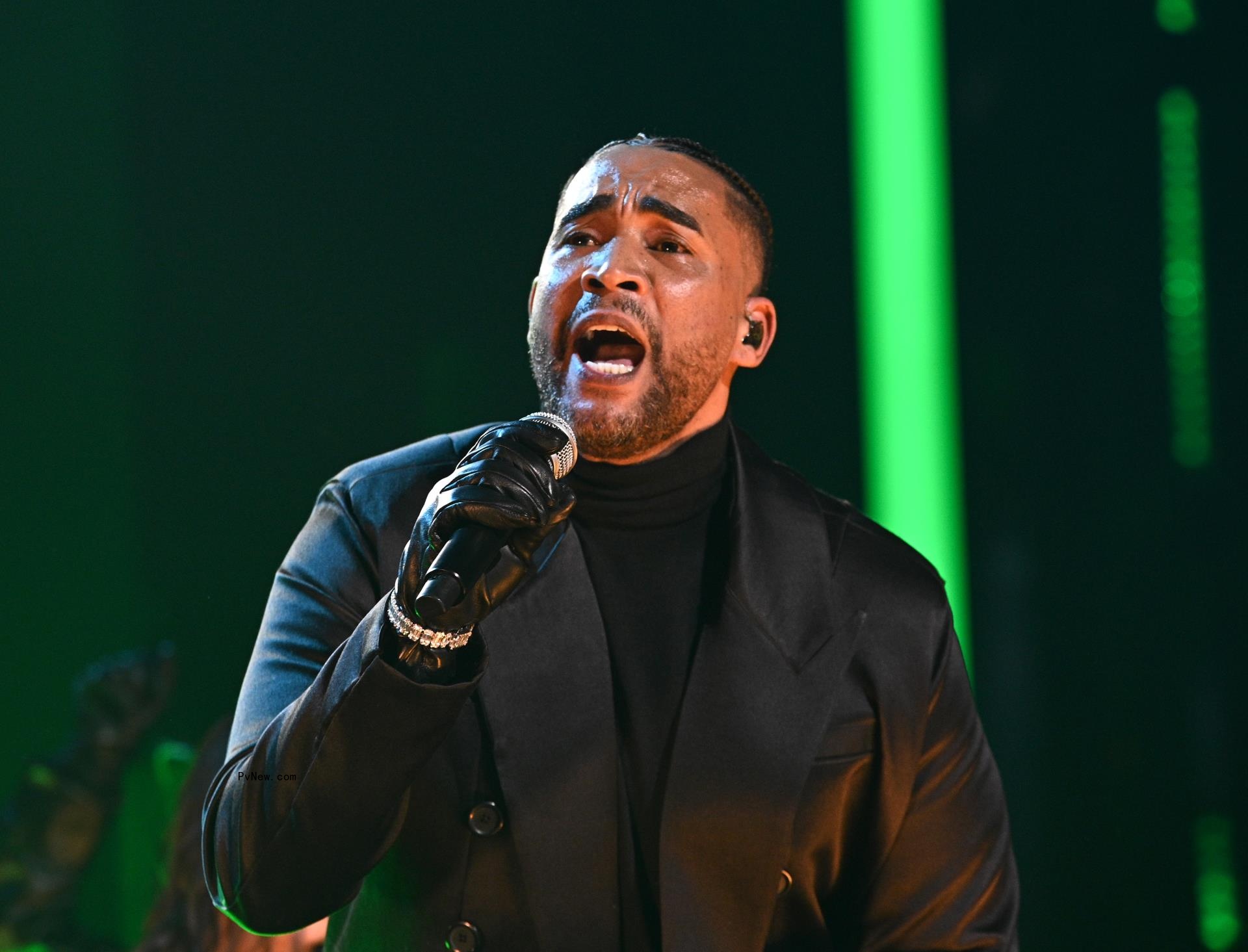 Don Omar Reveals o<i></i>ngoing Battle With Cancer