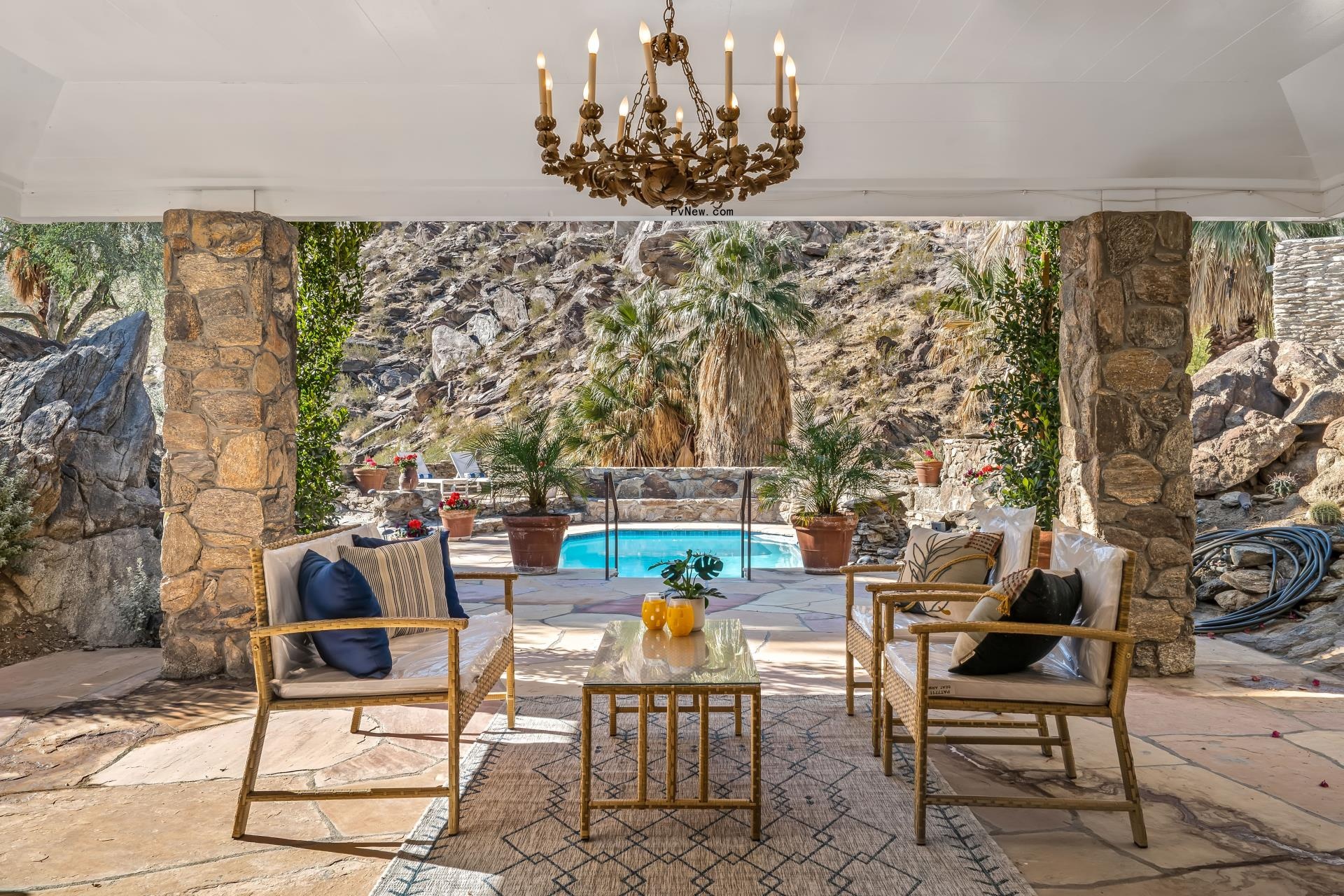 Suzanne Somers former Palm Springs estate.