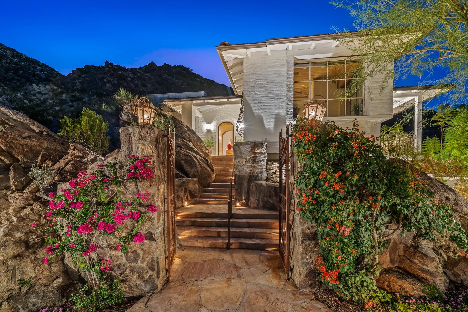 Suzanne Somers former Palm Springs estate.