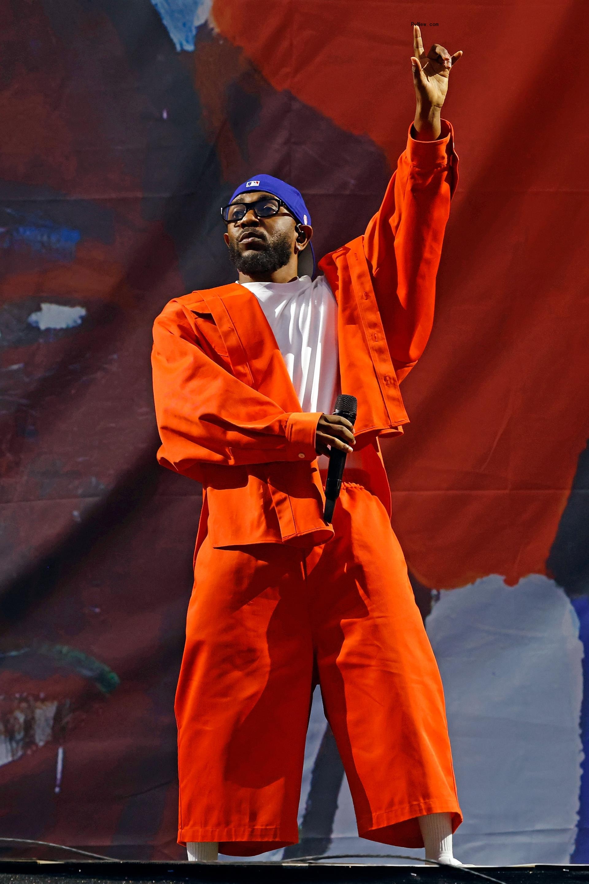 Kendrick Lamar performing.