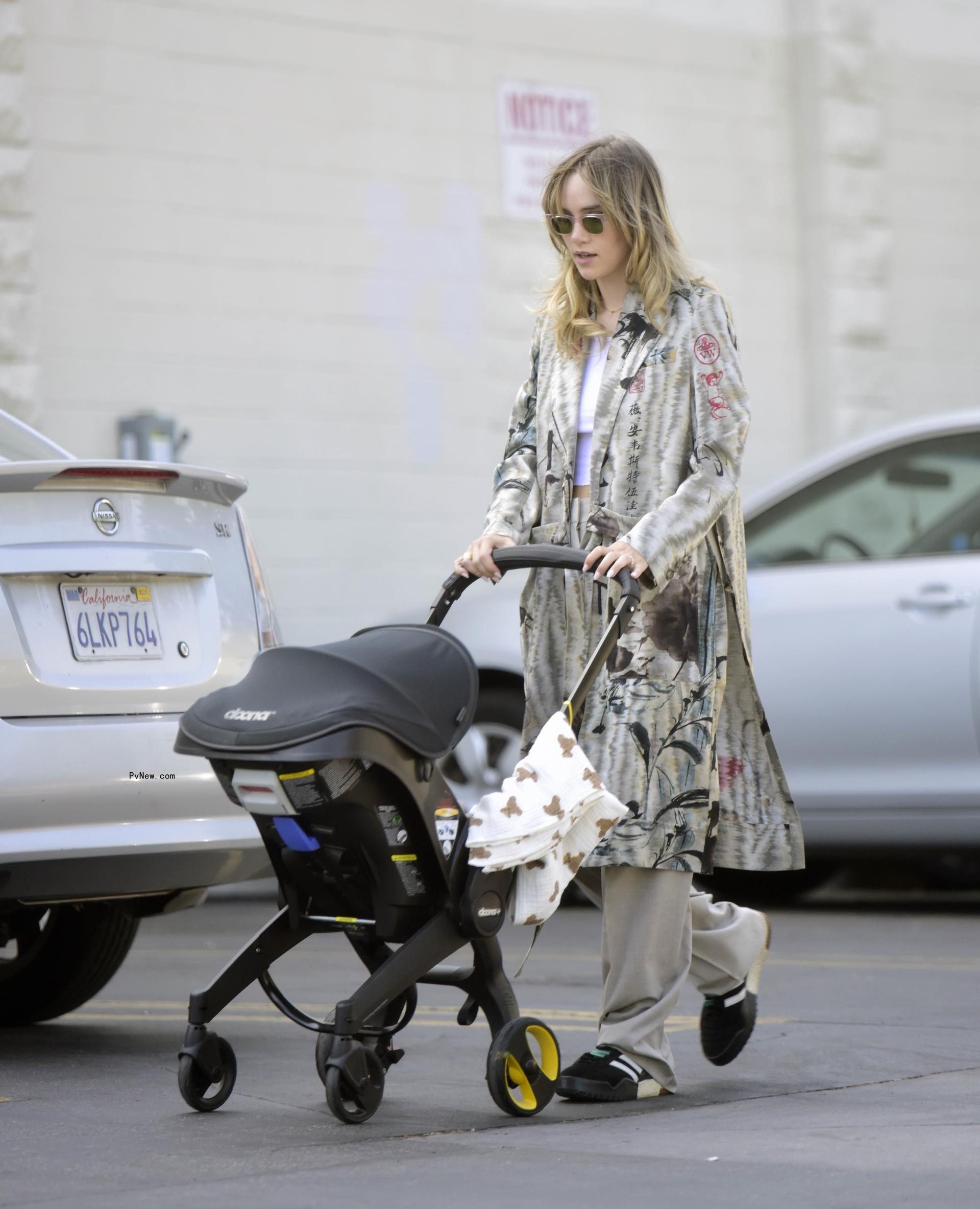 Suki Waterhouse