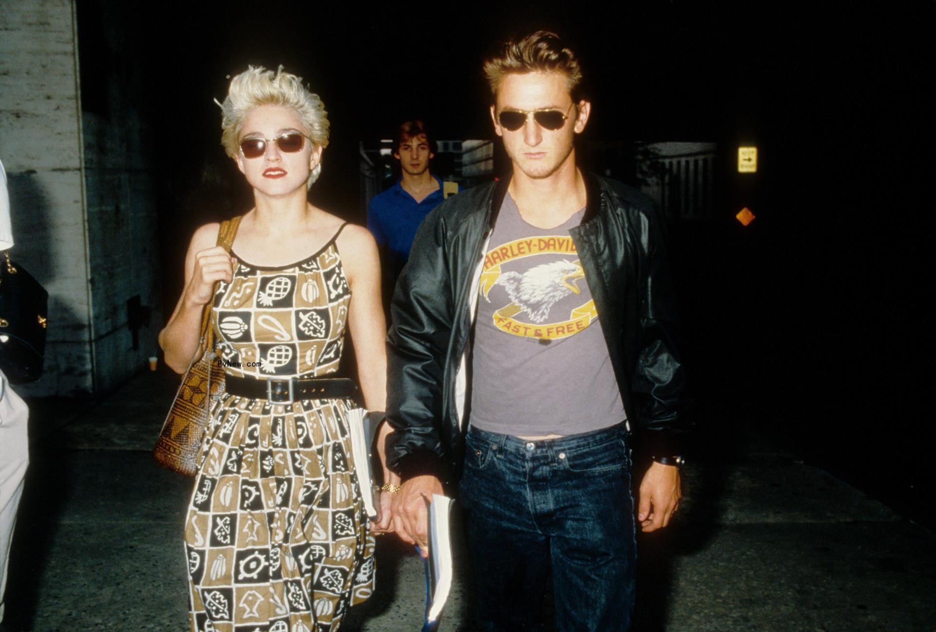Mado<i></i>nna and Sean Penn
