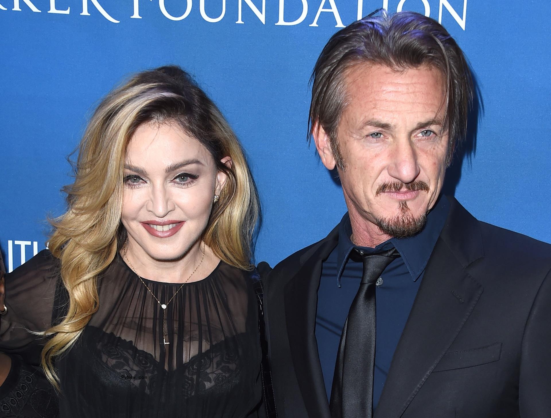 Mado<i></i>nna and Sean Penn