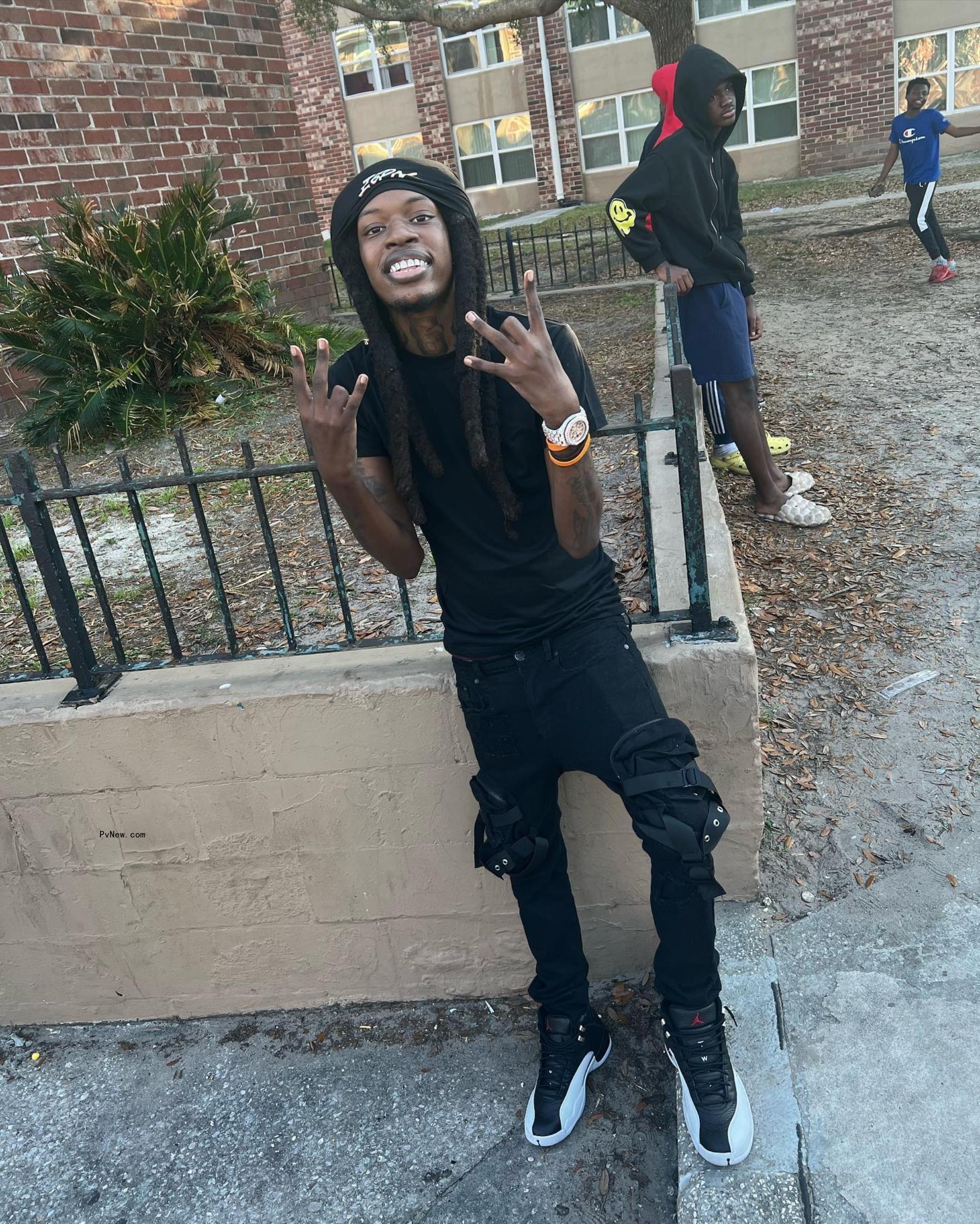 Rapper Julio Foolio