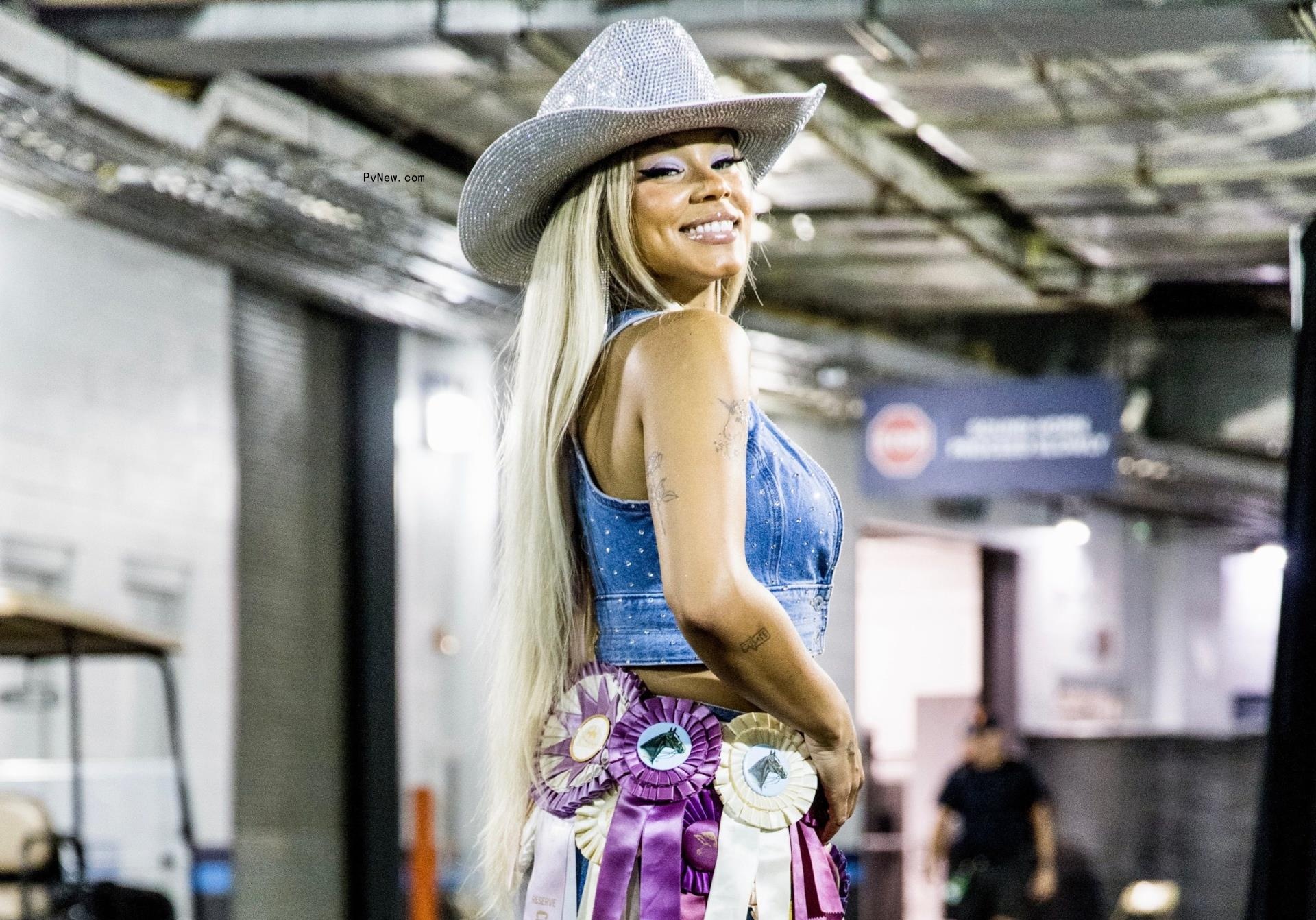 Tanner Adell, Singer Who Got a Big Cosign From Beyoncé, Signs With LVRN Records: ‘Country Is My Foundation, but I Want It to Reach Outside the Walls of Nashville’