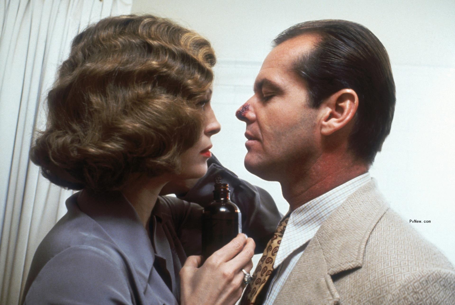 Faye Dunaway and Jack Nicholson in 