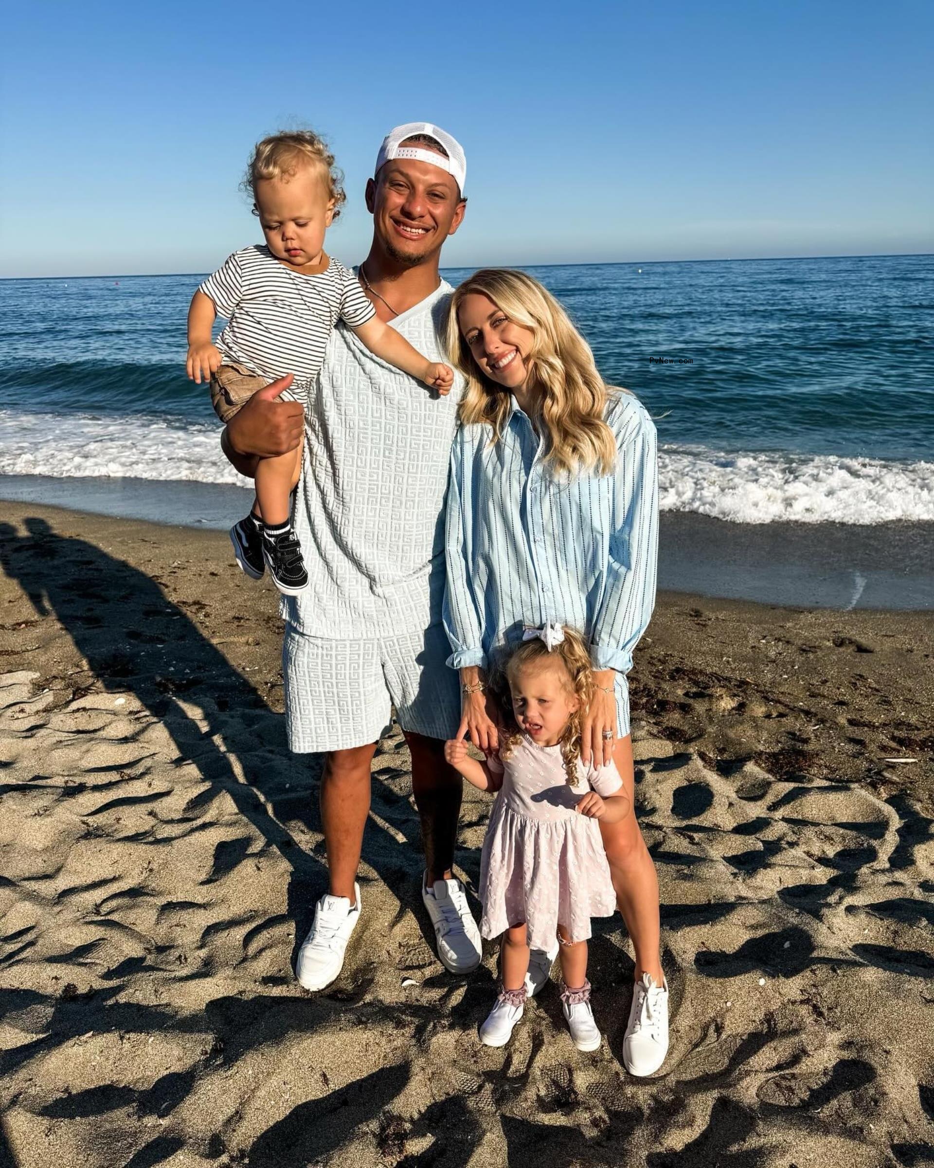 Patrick, Brittany, Sterling and Bro<i></i>nze Mahomes