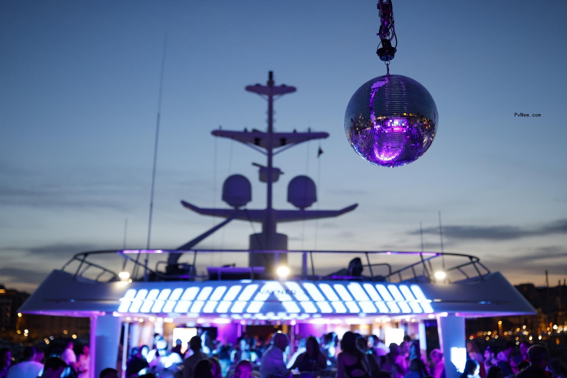 Yacht