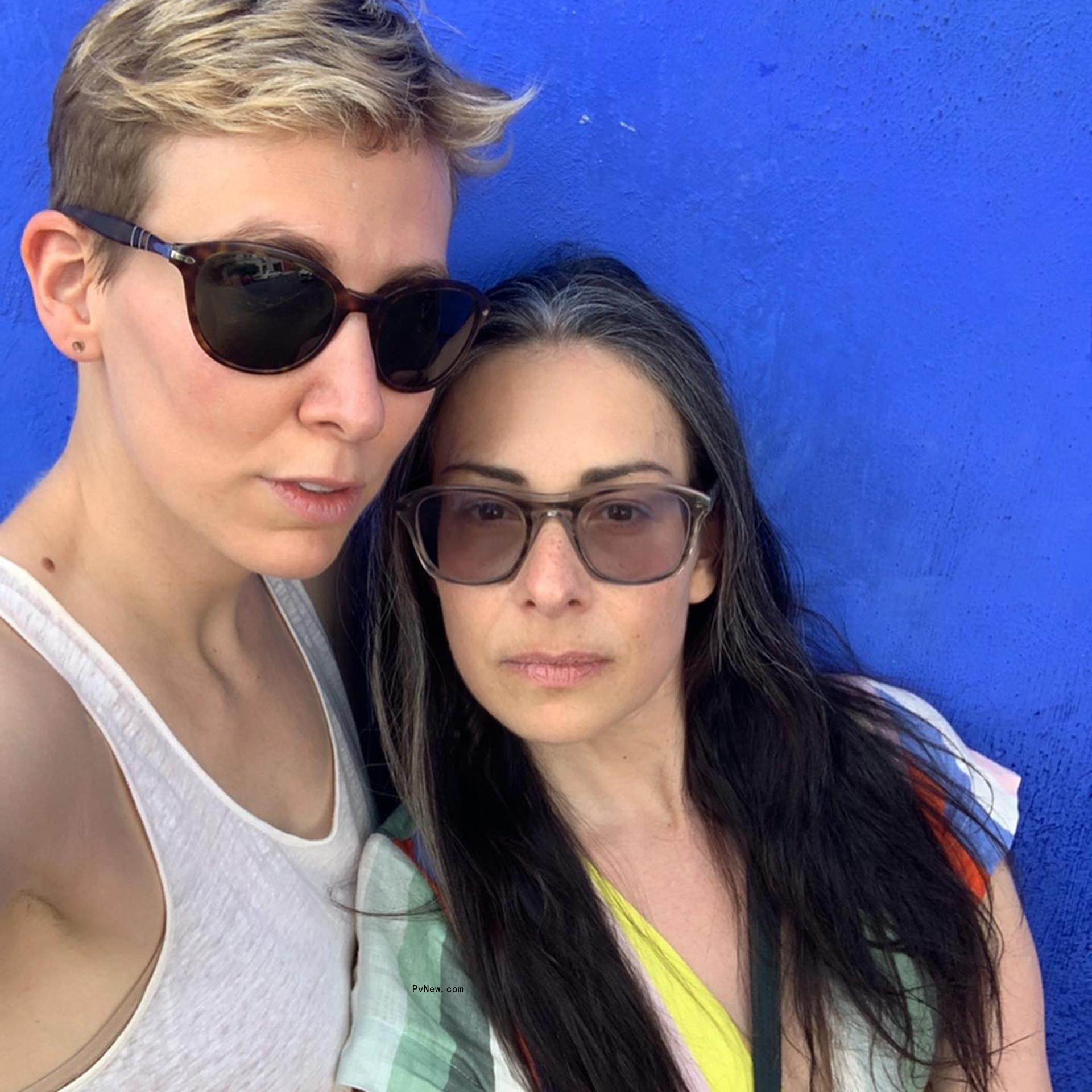 A selfie of Stacy Lo<i></i>ndon and Cat Yezbak