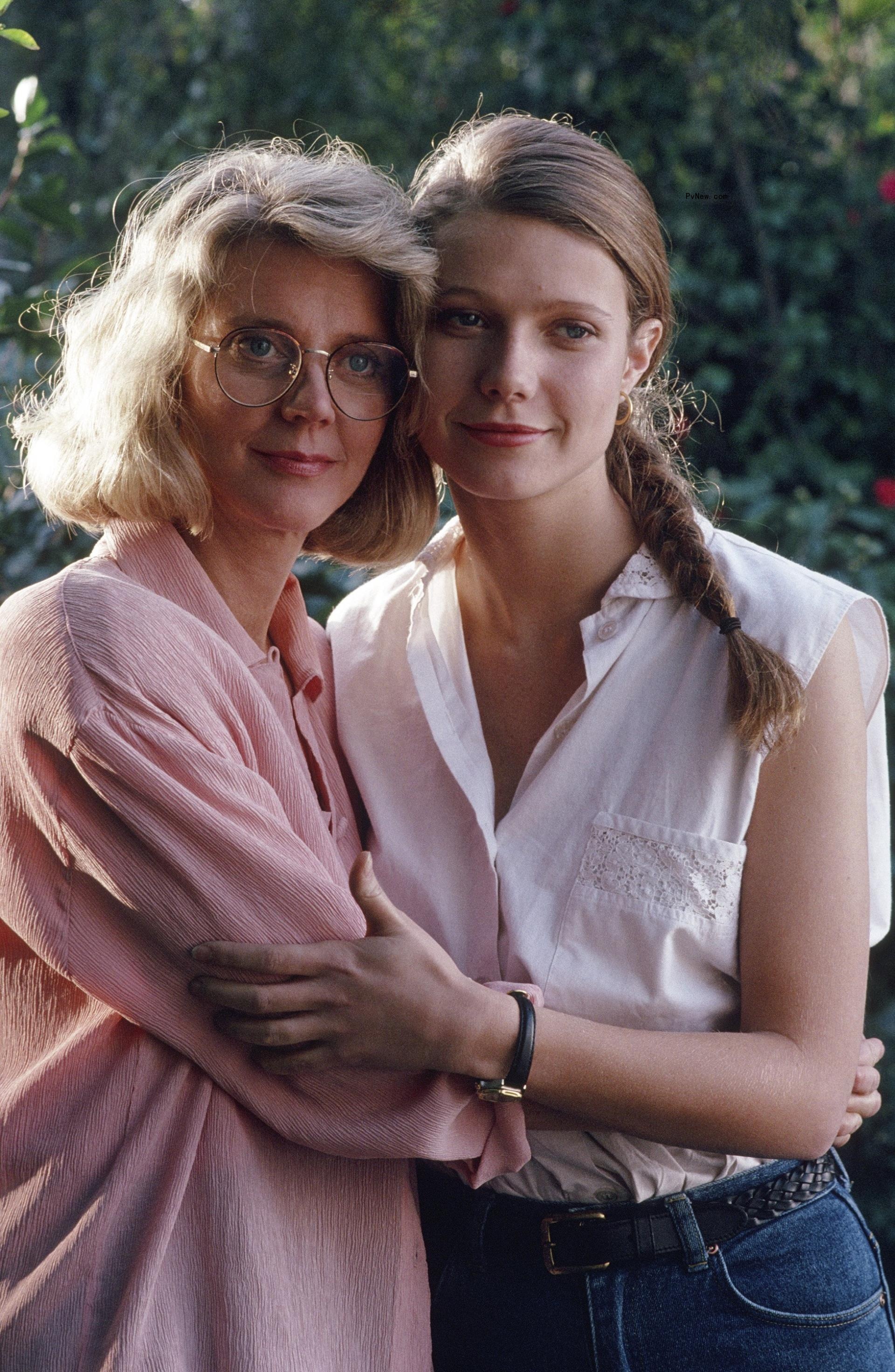 Blythe Danner and Gwyneth Paltrow in 1992.