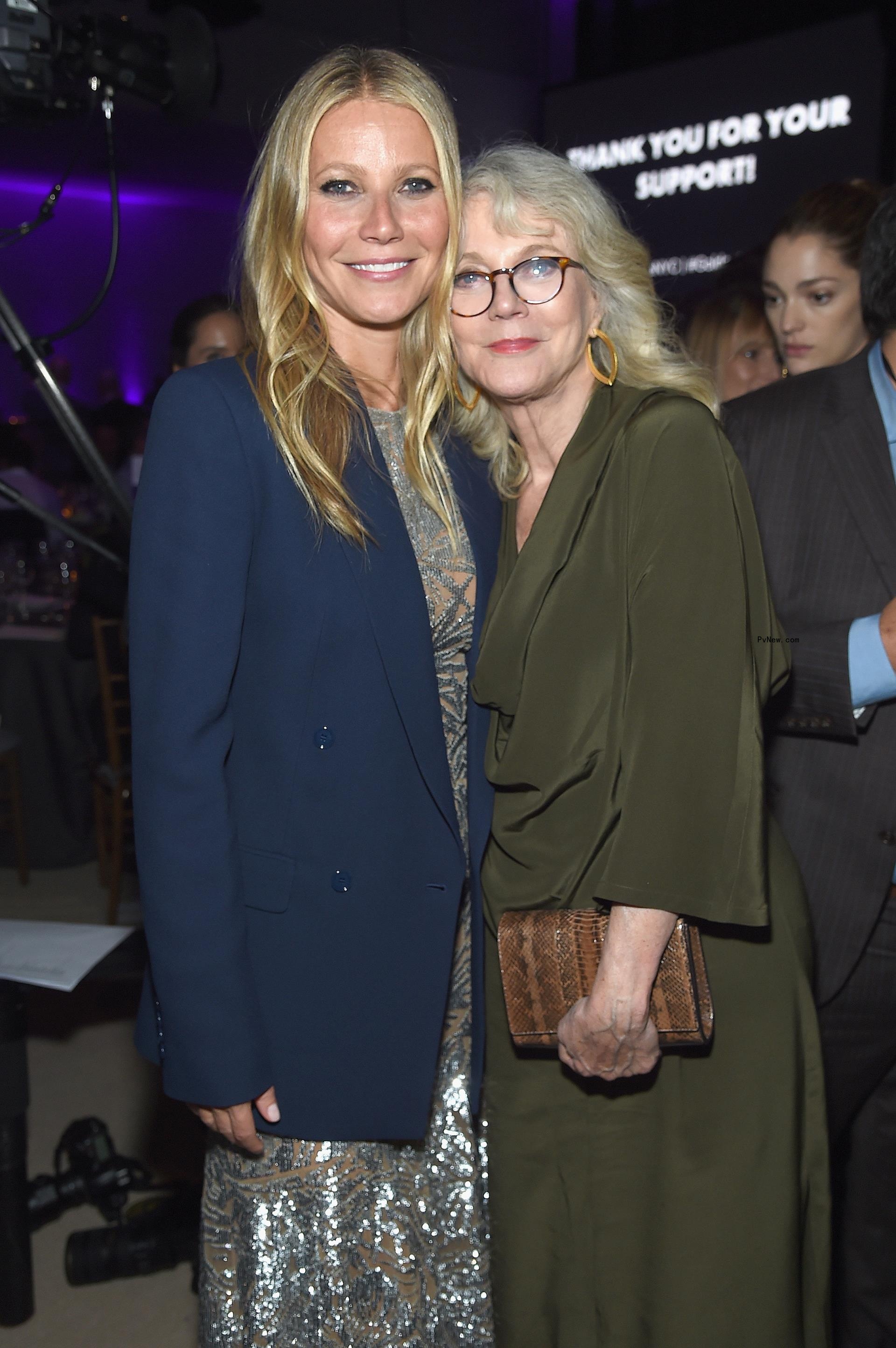 Blythe Danner with Gwyneth Paltrow in 2017.