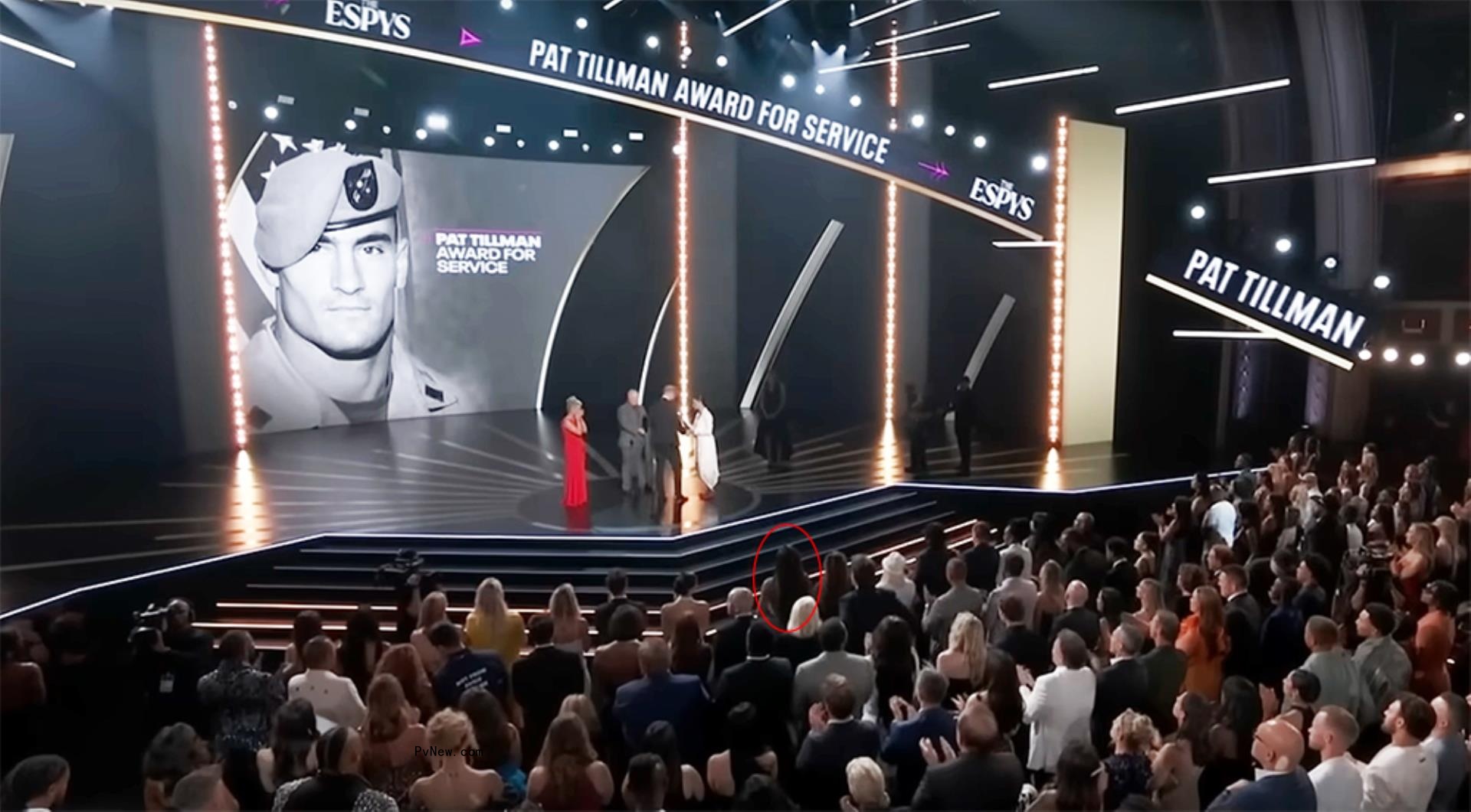 The ESPYs crowd clapping for Prince Harry on stage
