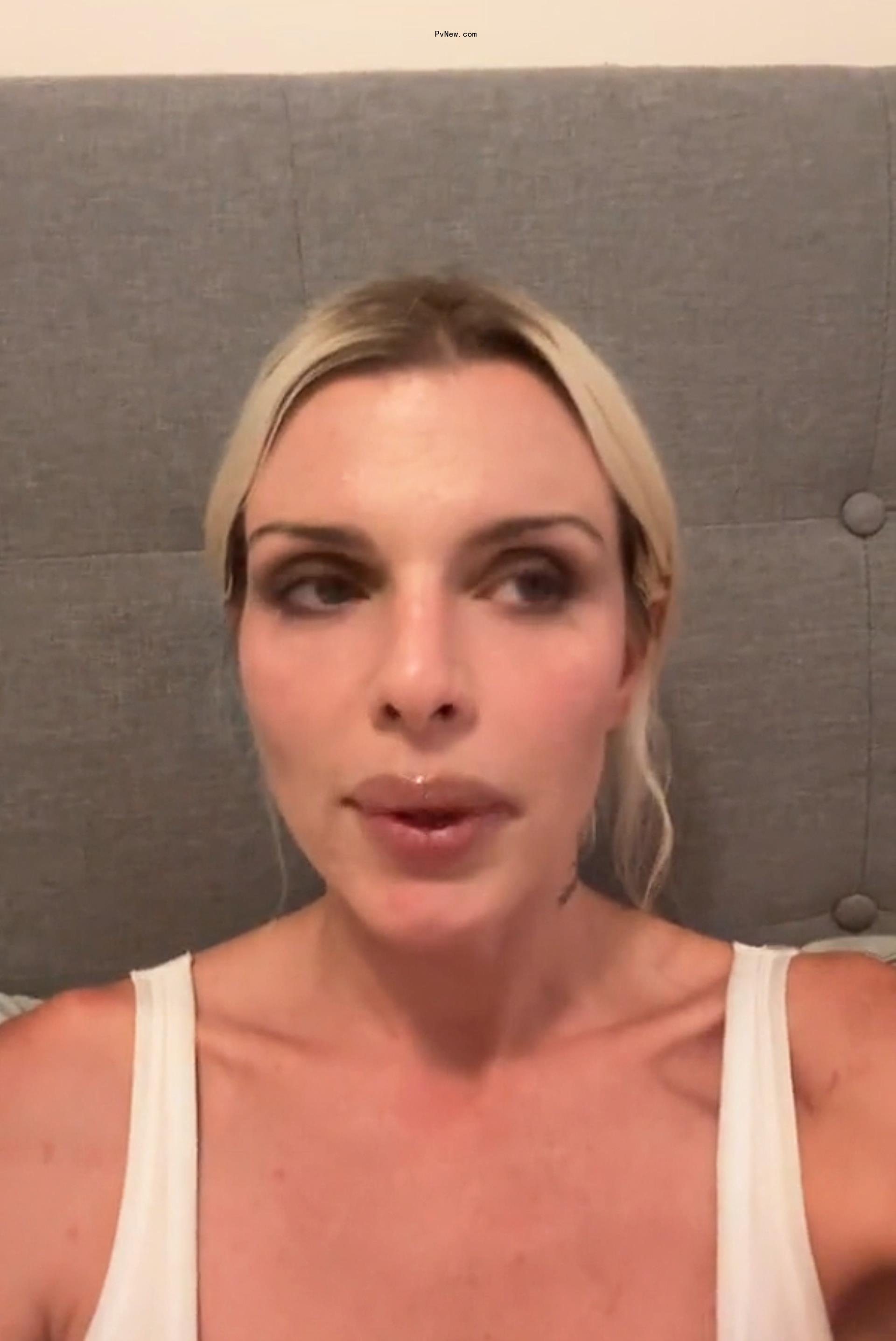 Julia Fox talking in a TikTok video.