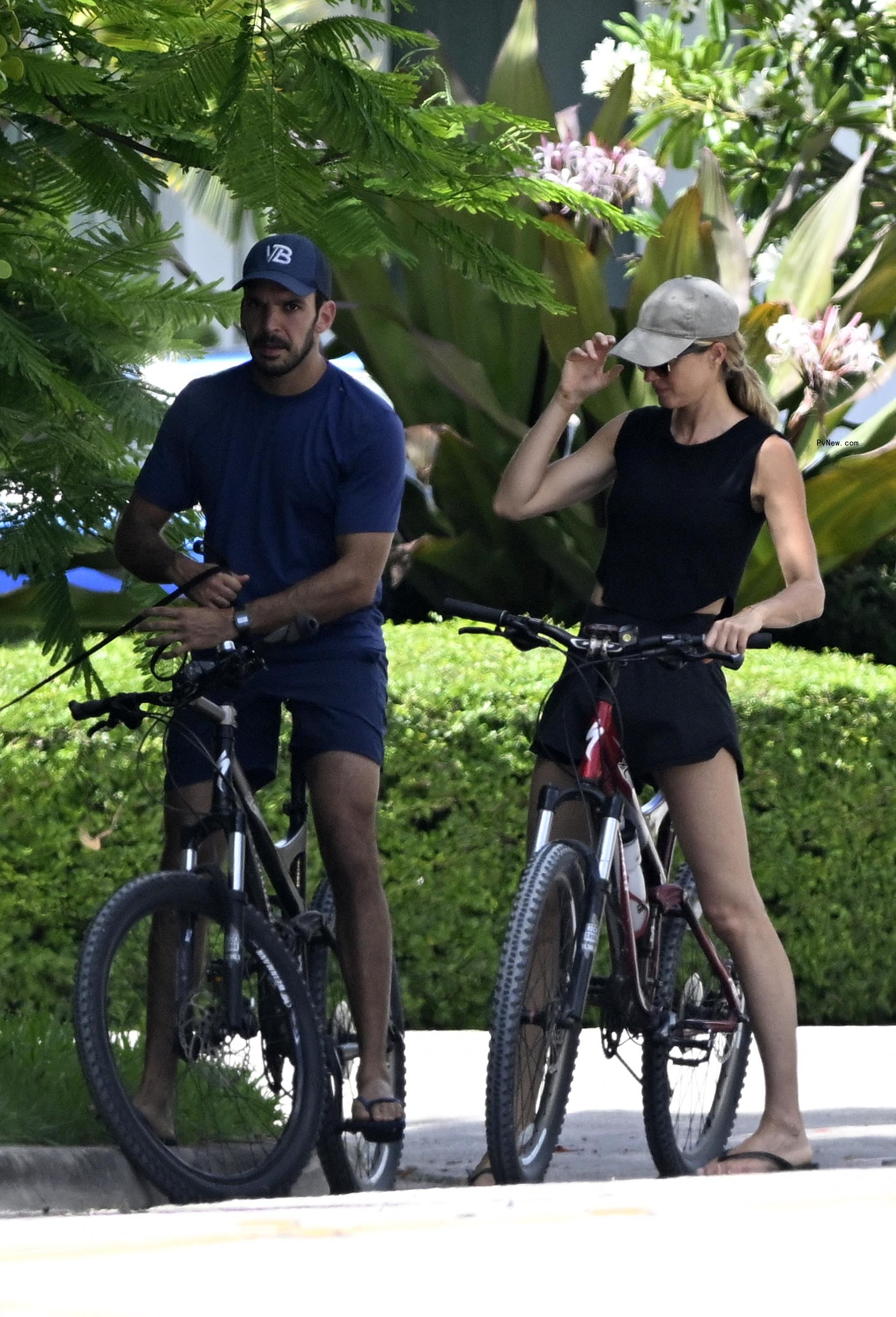Gisele Bündchen and Joaquim Valente