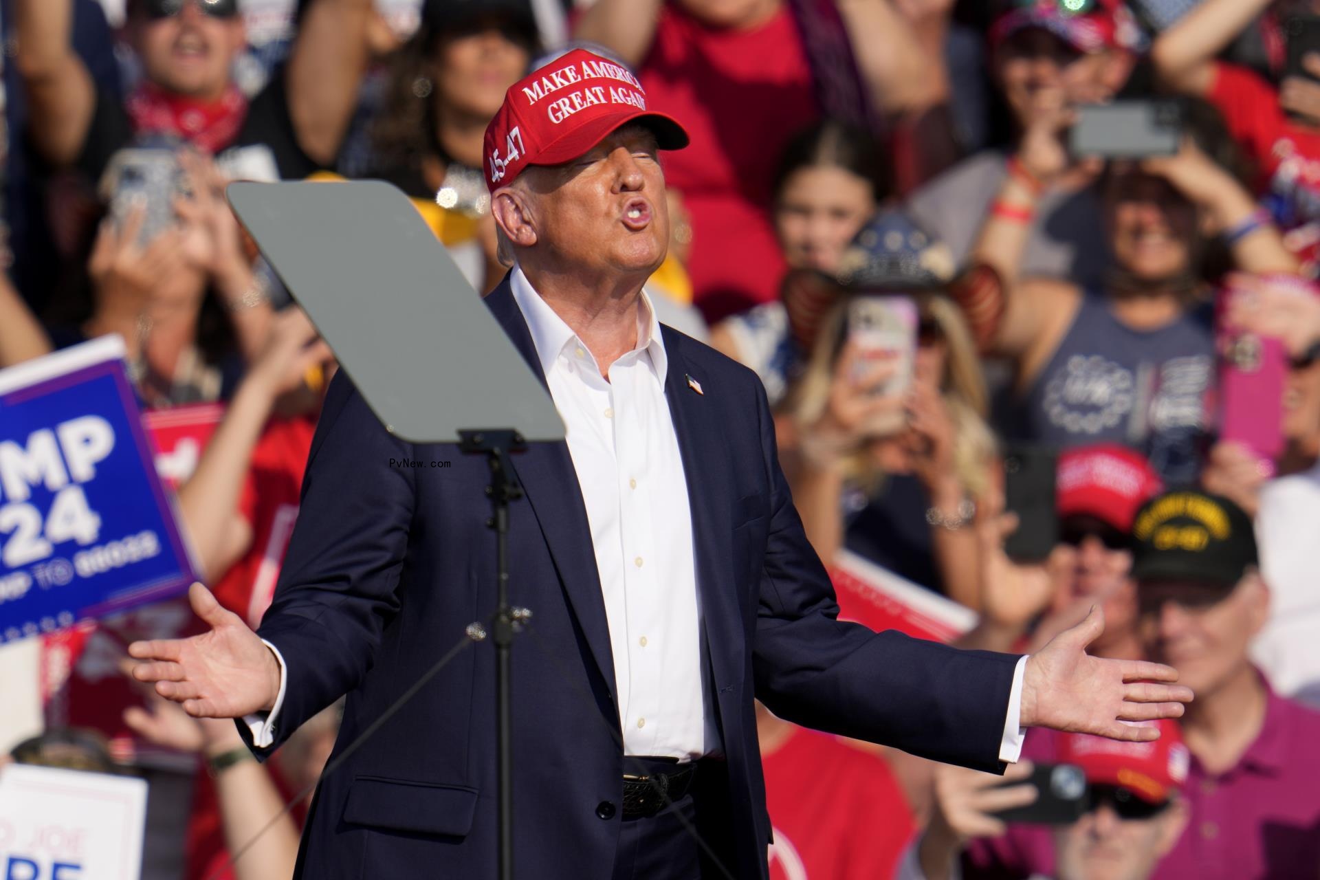 Do<i></i>nald Trump speaking at a rally on July 12, 2014.
