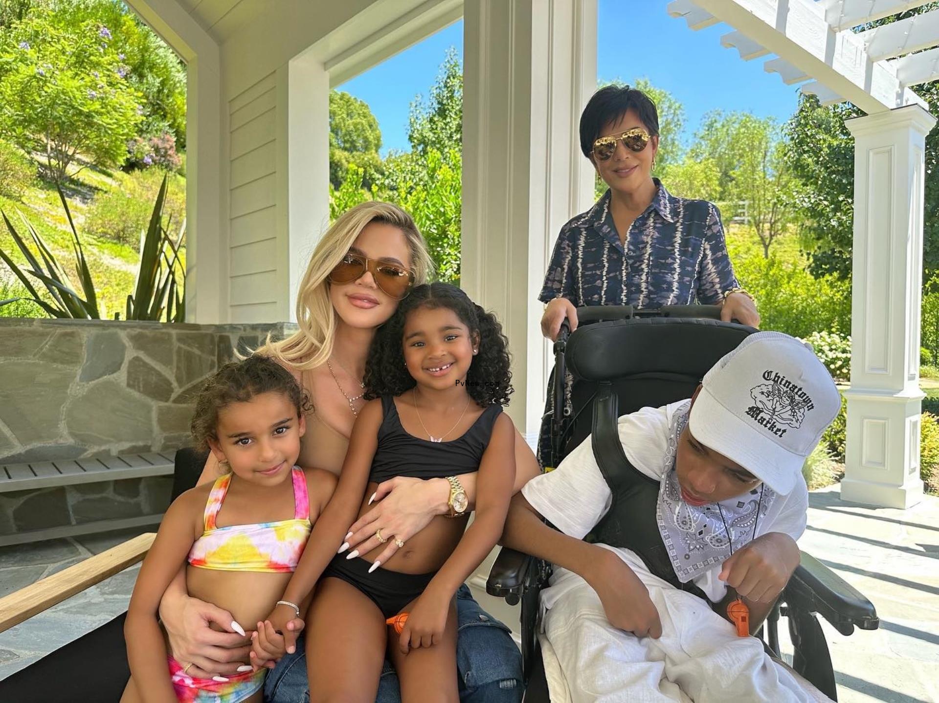 Khloé Kardashian, Dream Kardashian, True Thompson, Kris Jenner, and Amari Thompson.