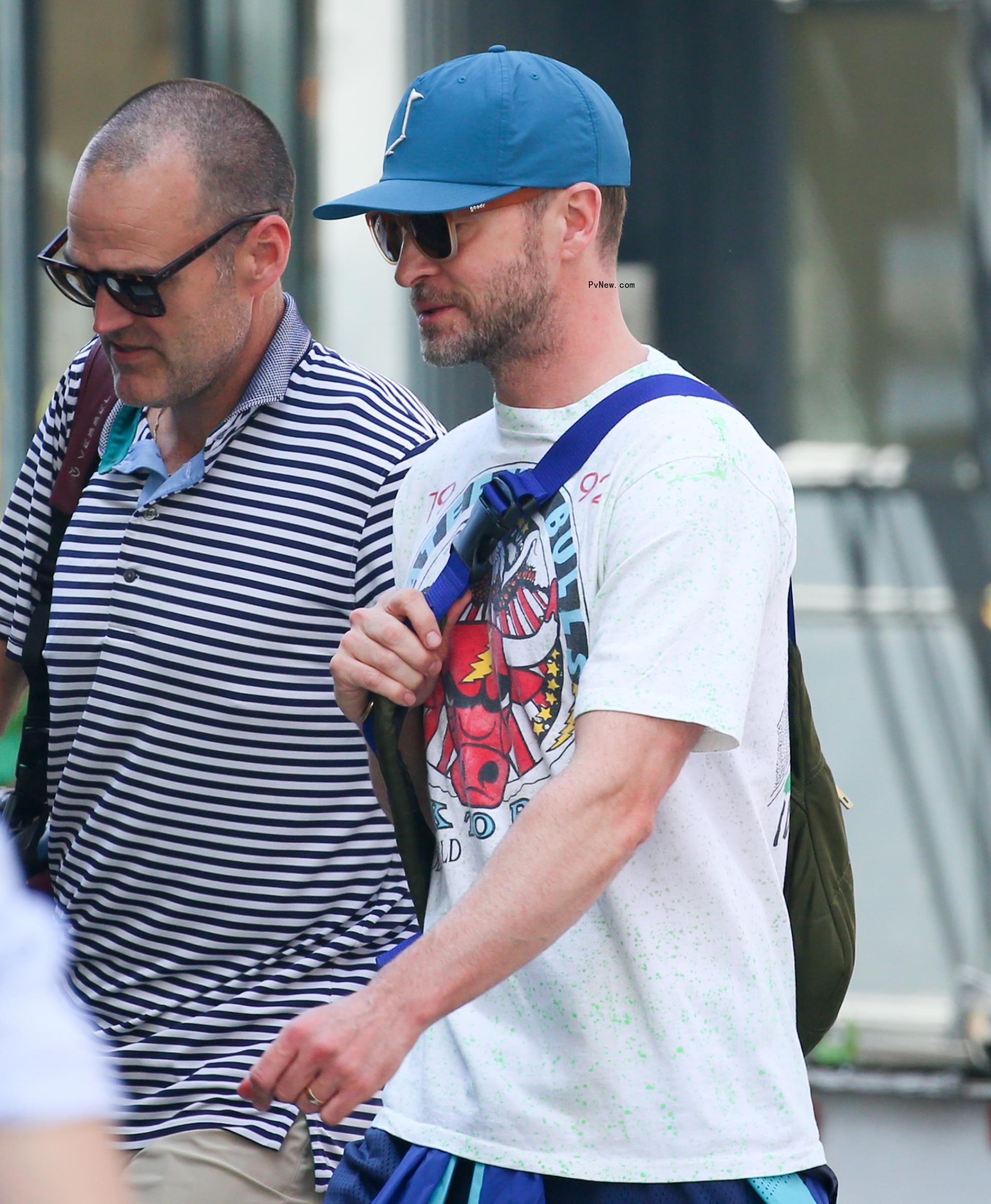 Justin Timberlake walking through NYC
