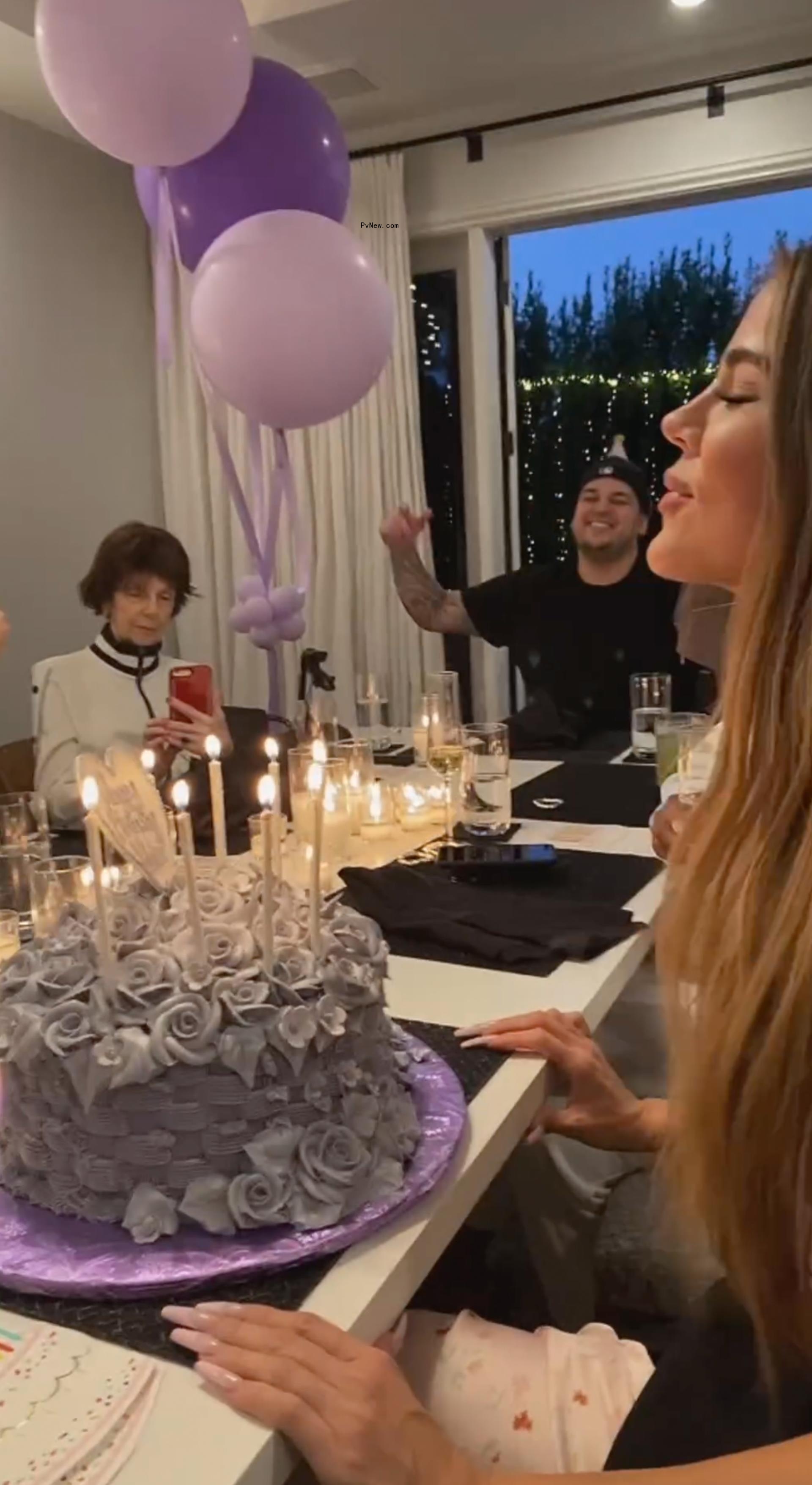 Khloe Kardashian birthday screenshot