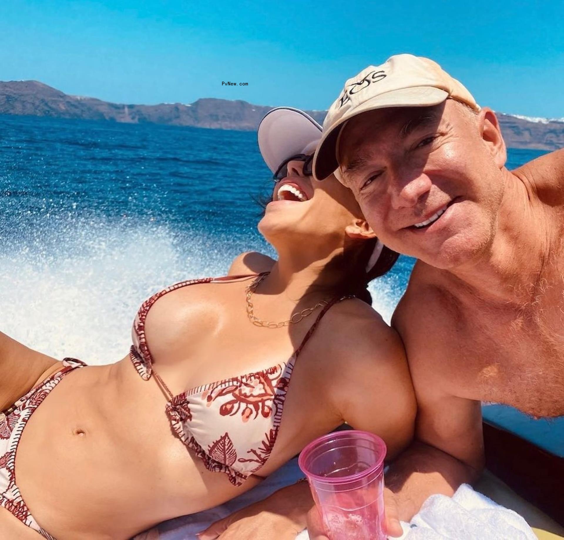 A selfie of Lauren Sánchez and Jeff Bezos on a boat