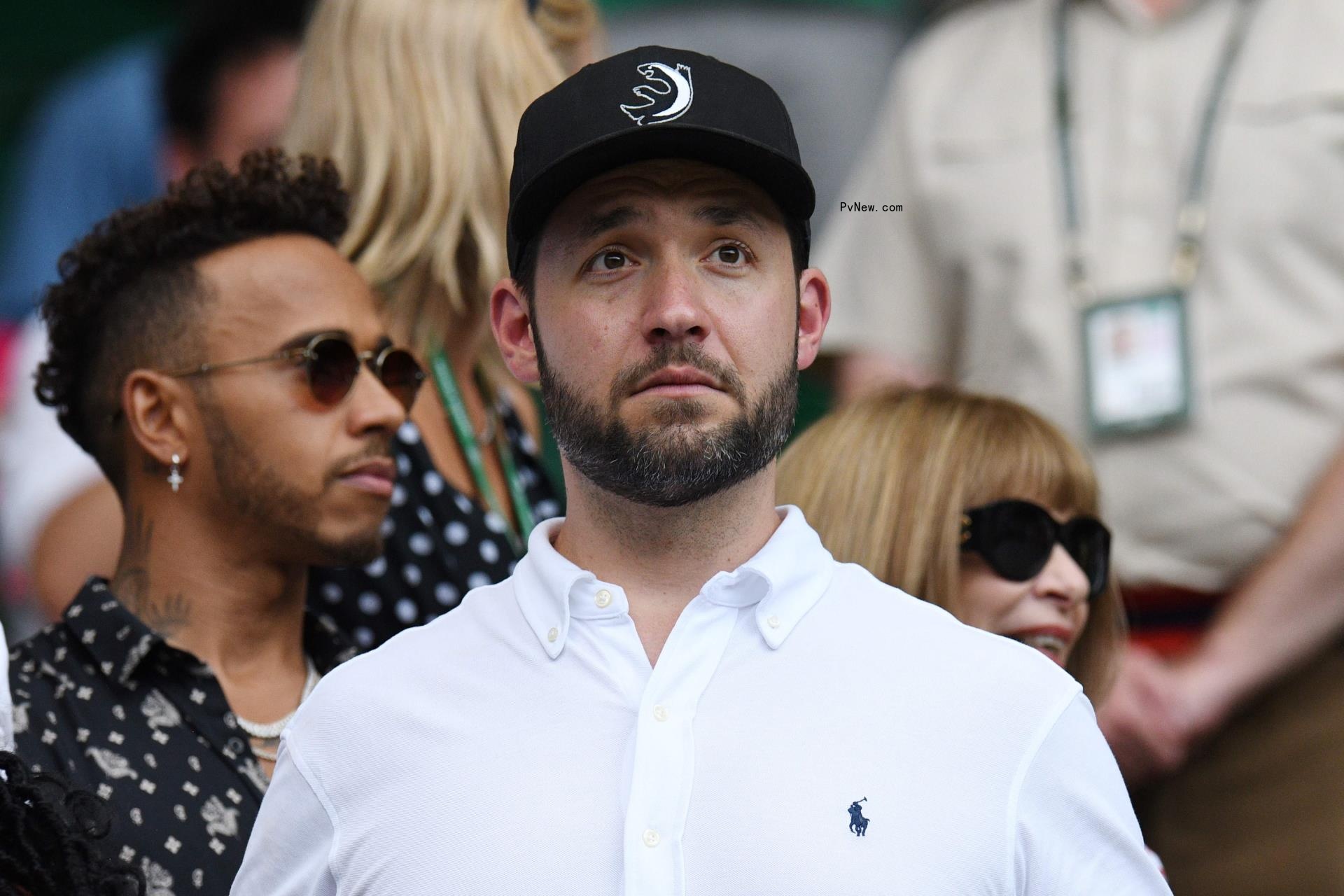  Alexis Ohanian.
