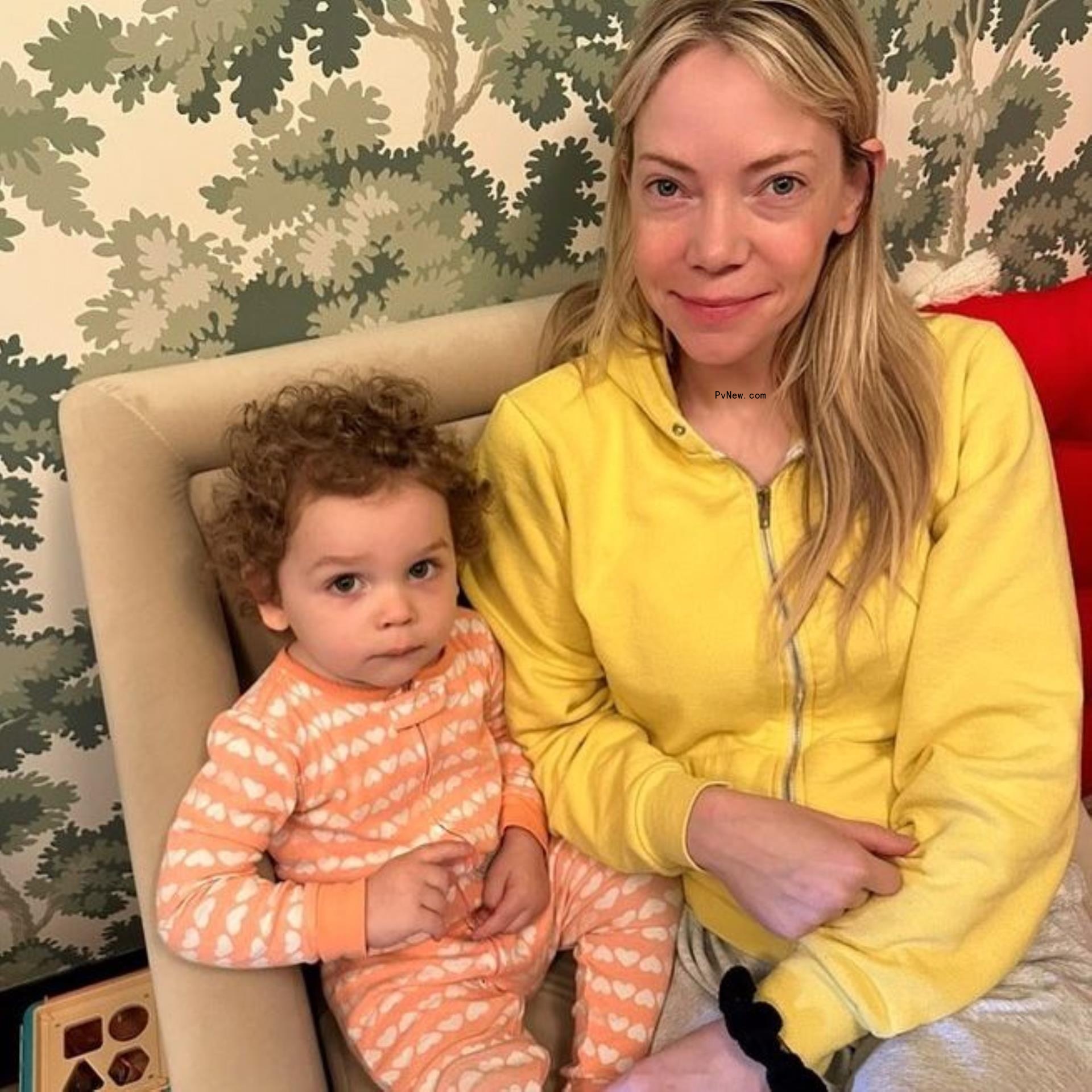Riki Lindhome