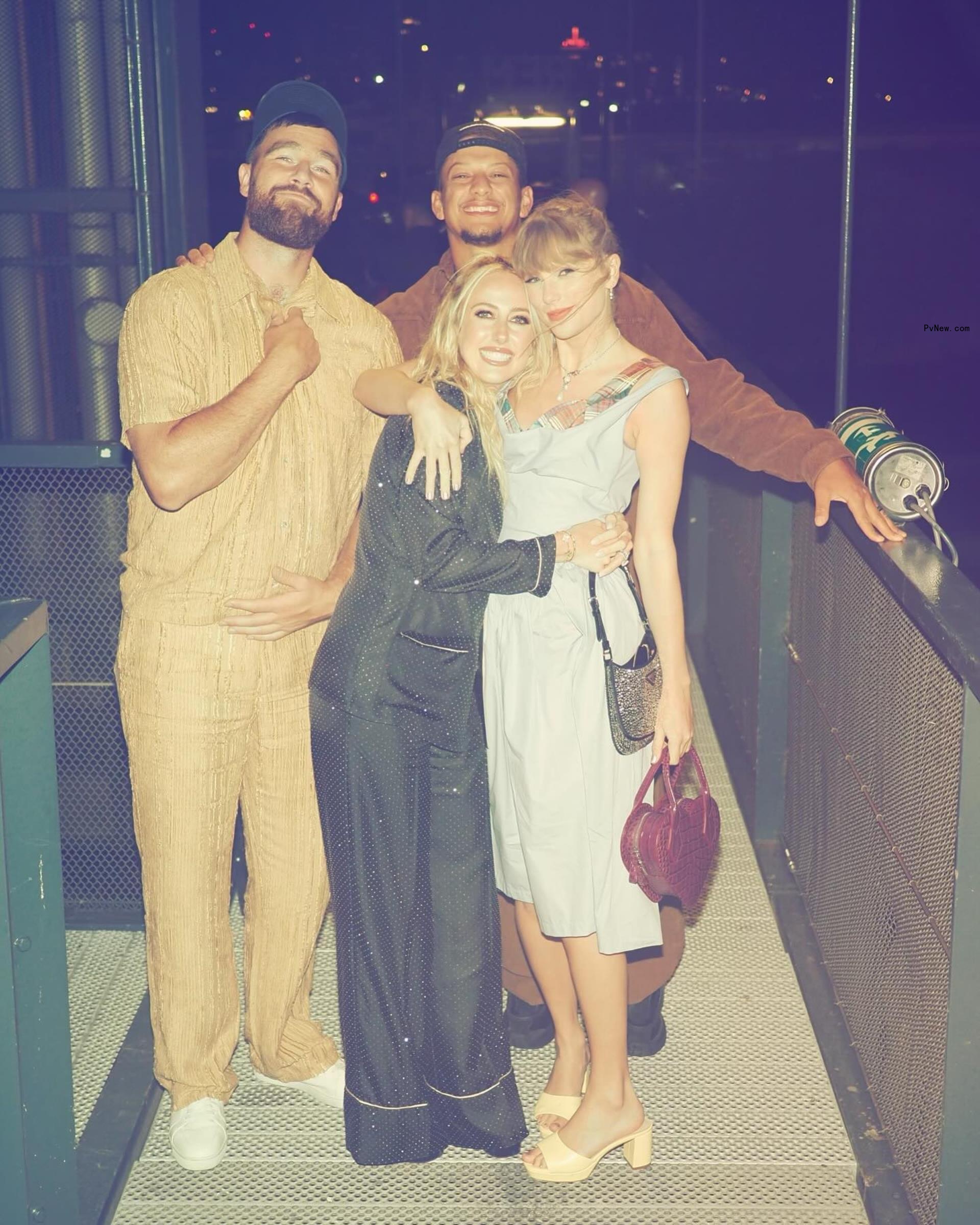 Patrick Mahomes, Brittany Mahomes and Taylor Swift and Travis Kelce