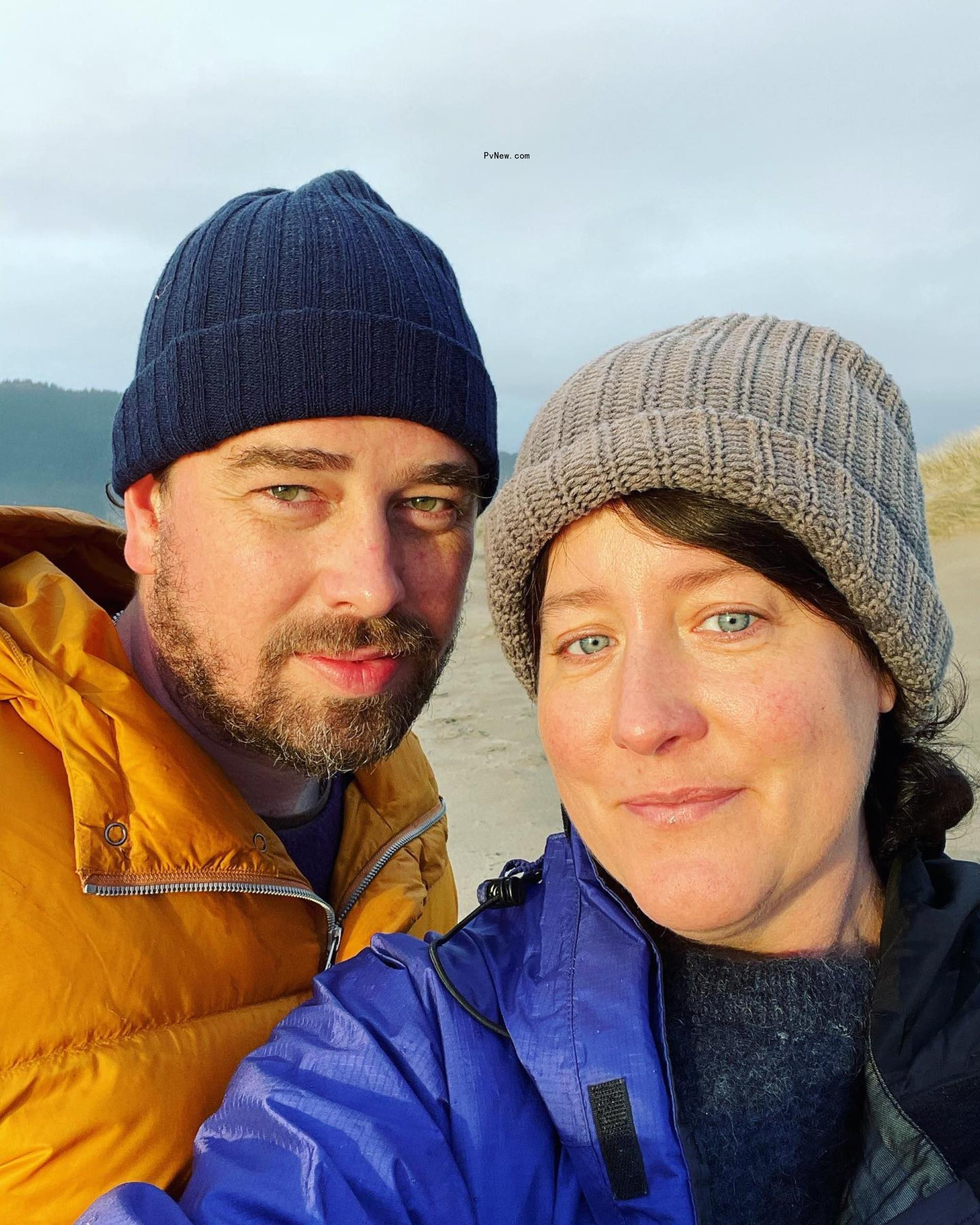 Naomi Pomeroy with Kyle Linden Webster in a selfie. 