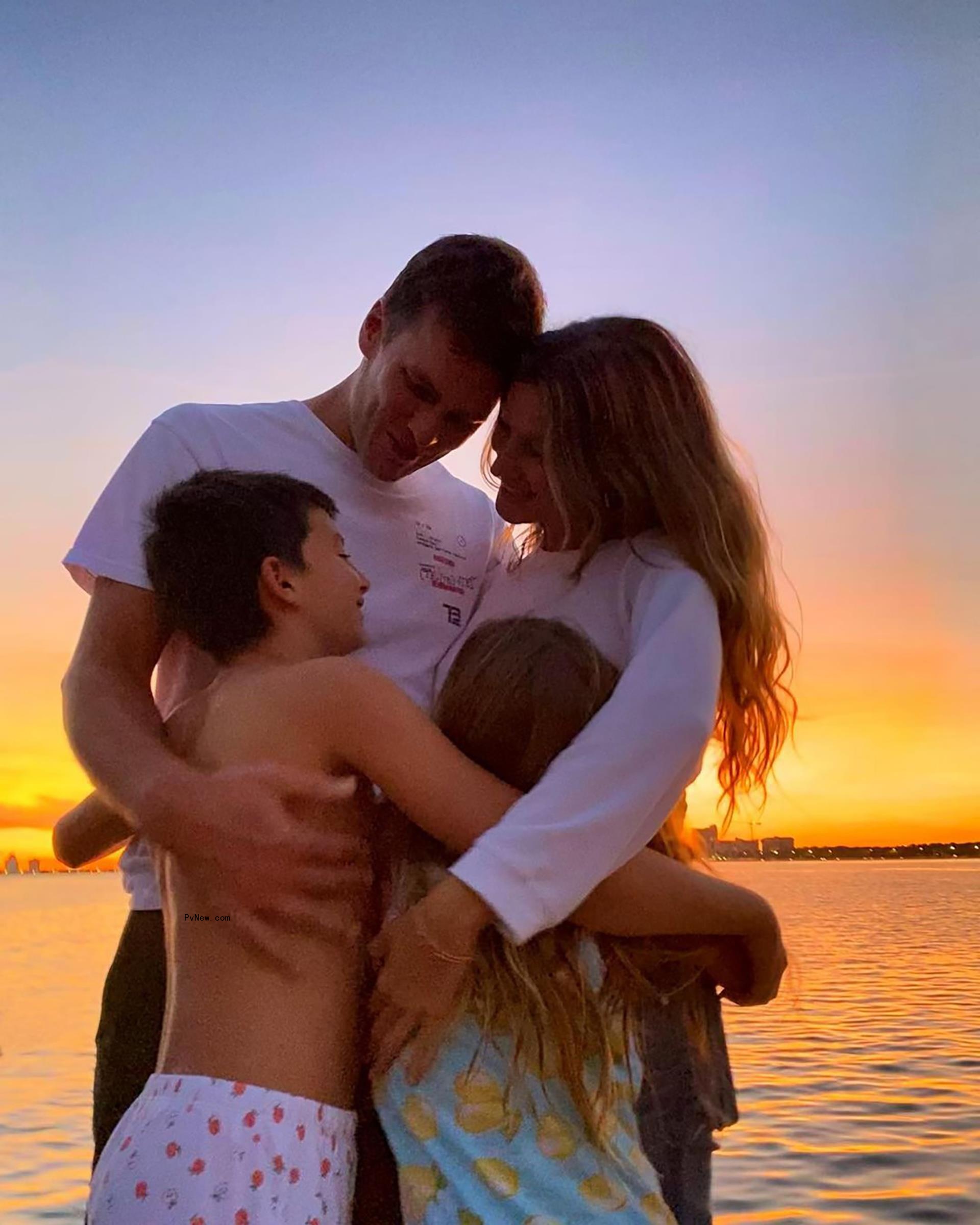 Tom Brady with Gisele Bündchen and Benjamin and Vivian Brady.