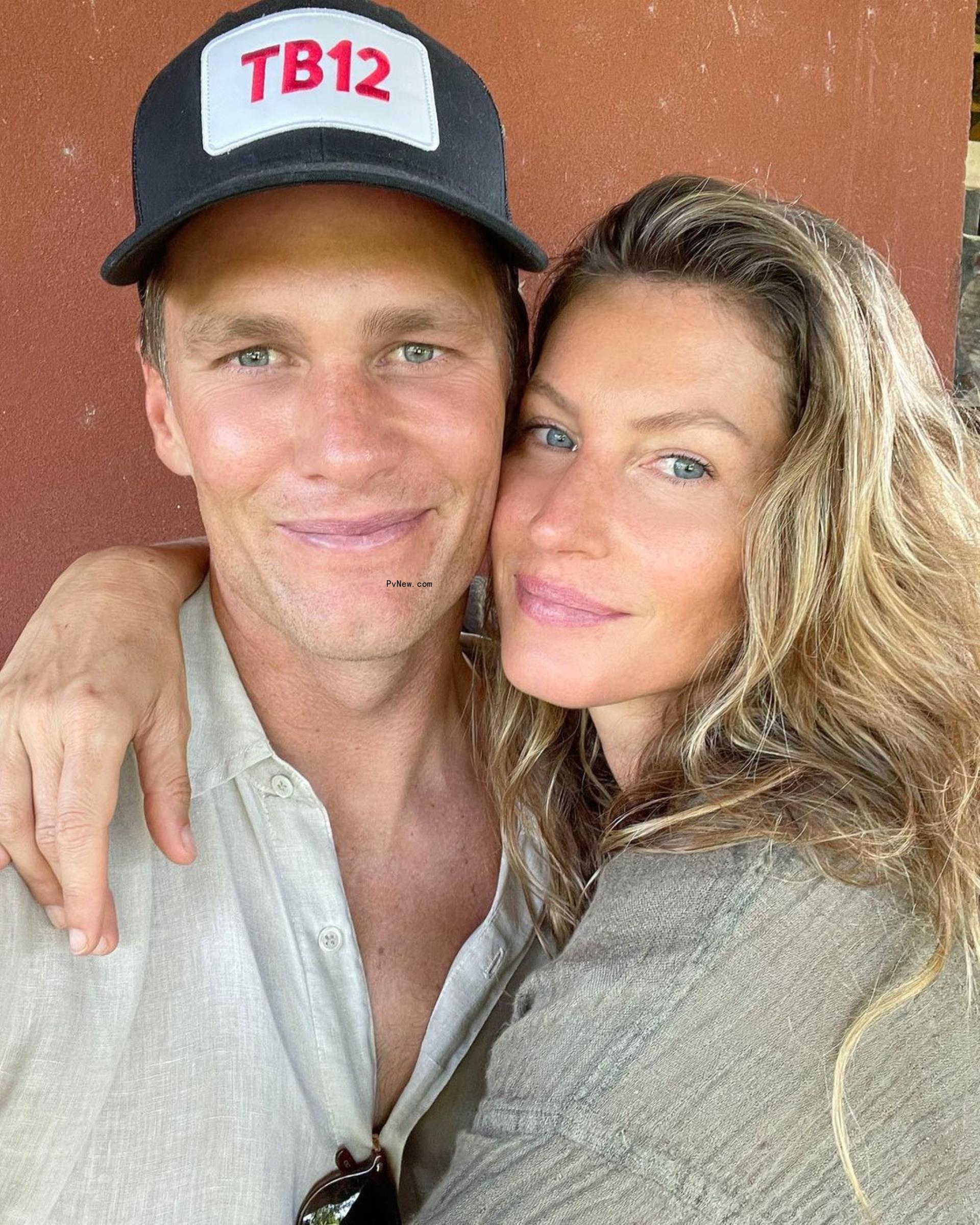 Tom Brady with Gisele Bündchen hugging.