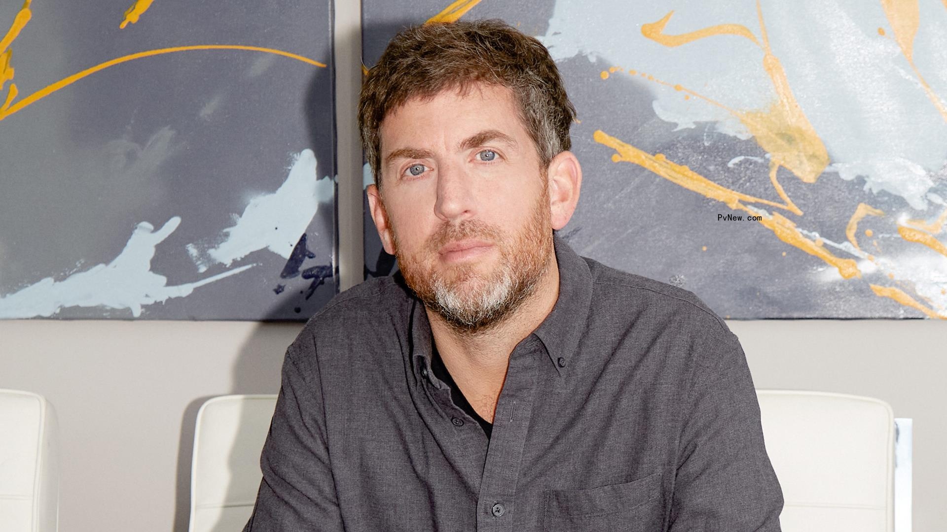 Warner Music’s Max Lousada Promises ‘Incredible Surprises’ at Dua Lipa’s Glasto<i></i>nbury Set