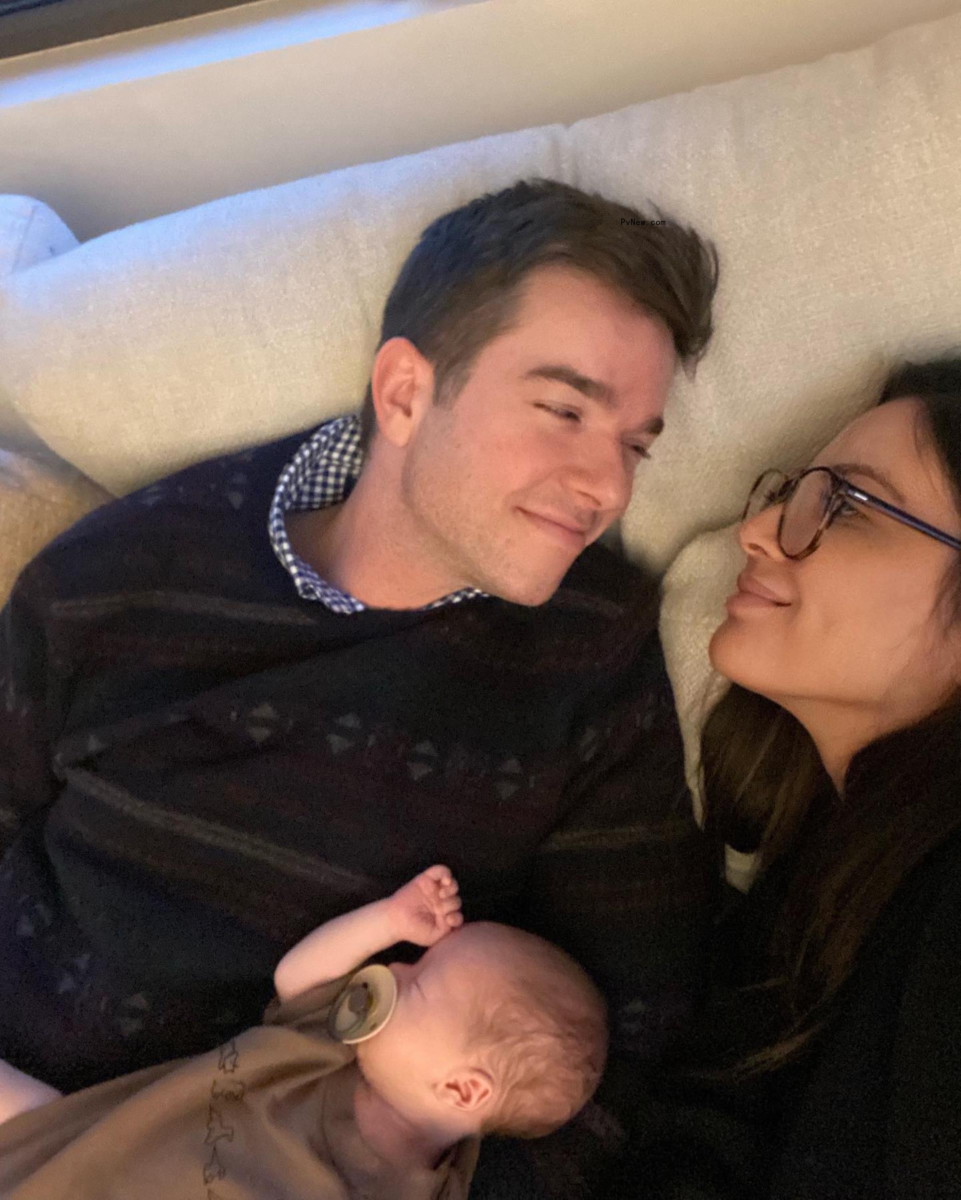 John Mulaney, Olivia Munn and son