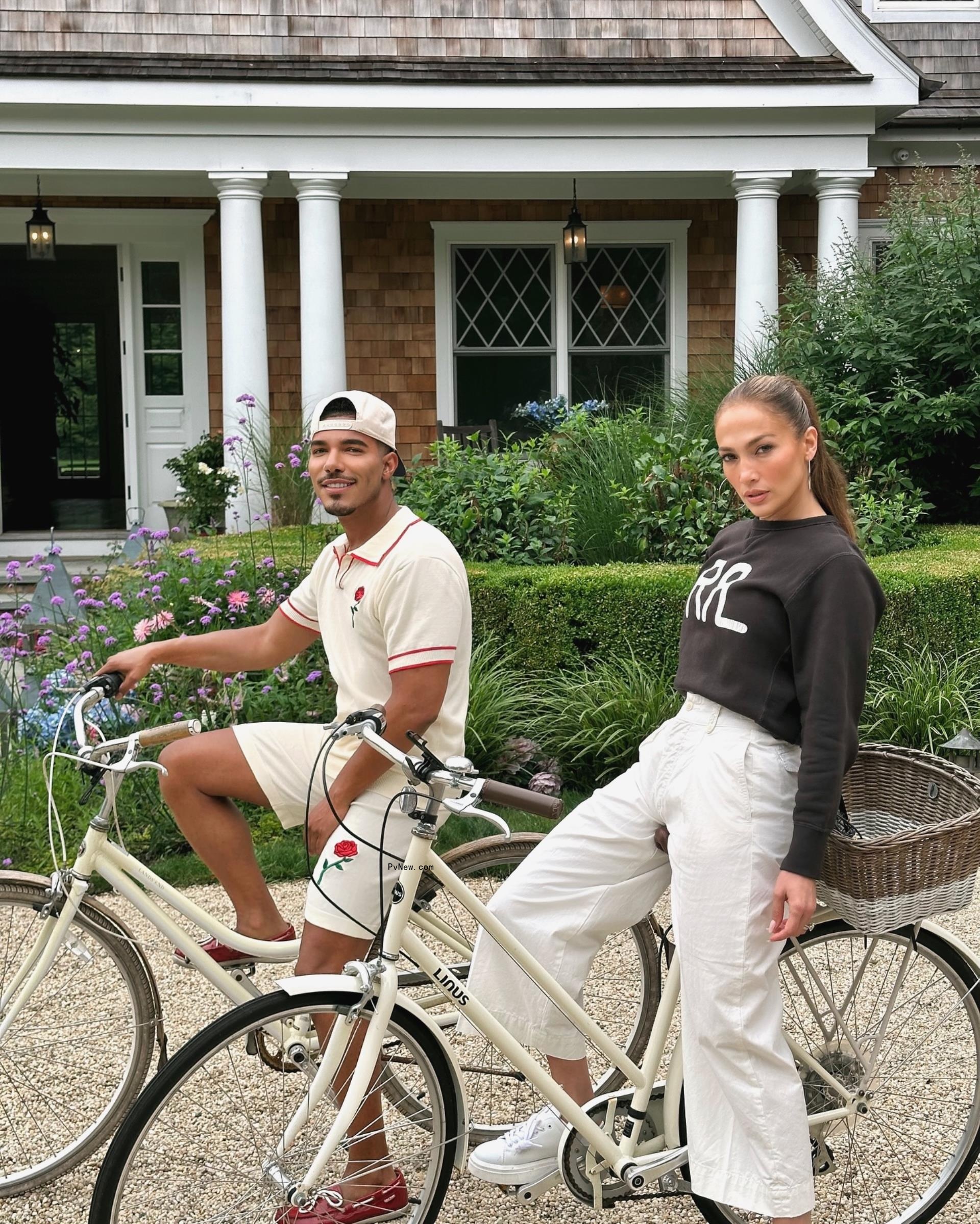 Jennifer Lopez, Stevie Mackey