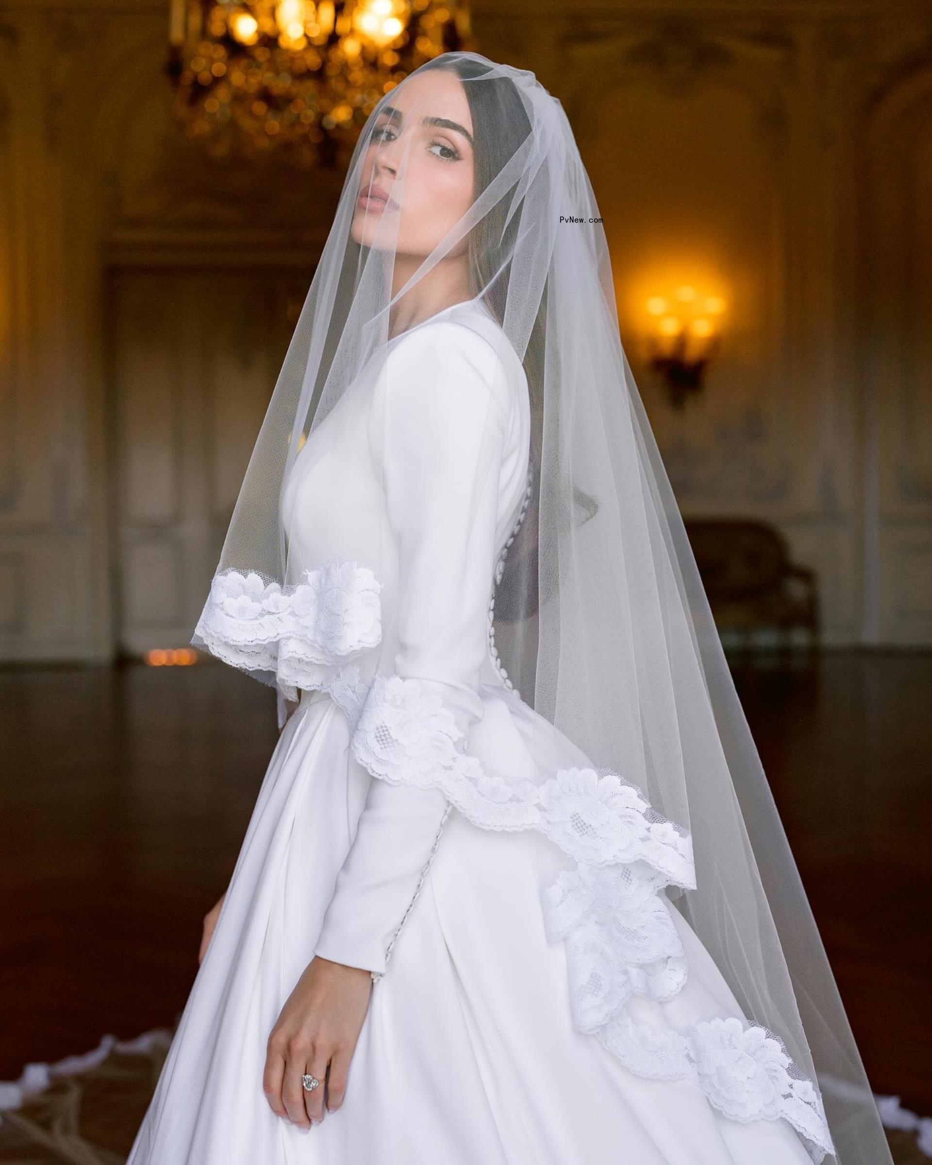 Olivia Culpo's wedding dress