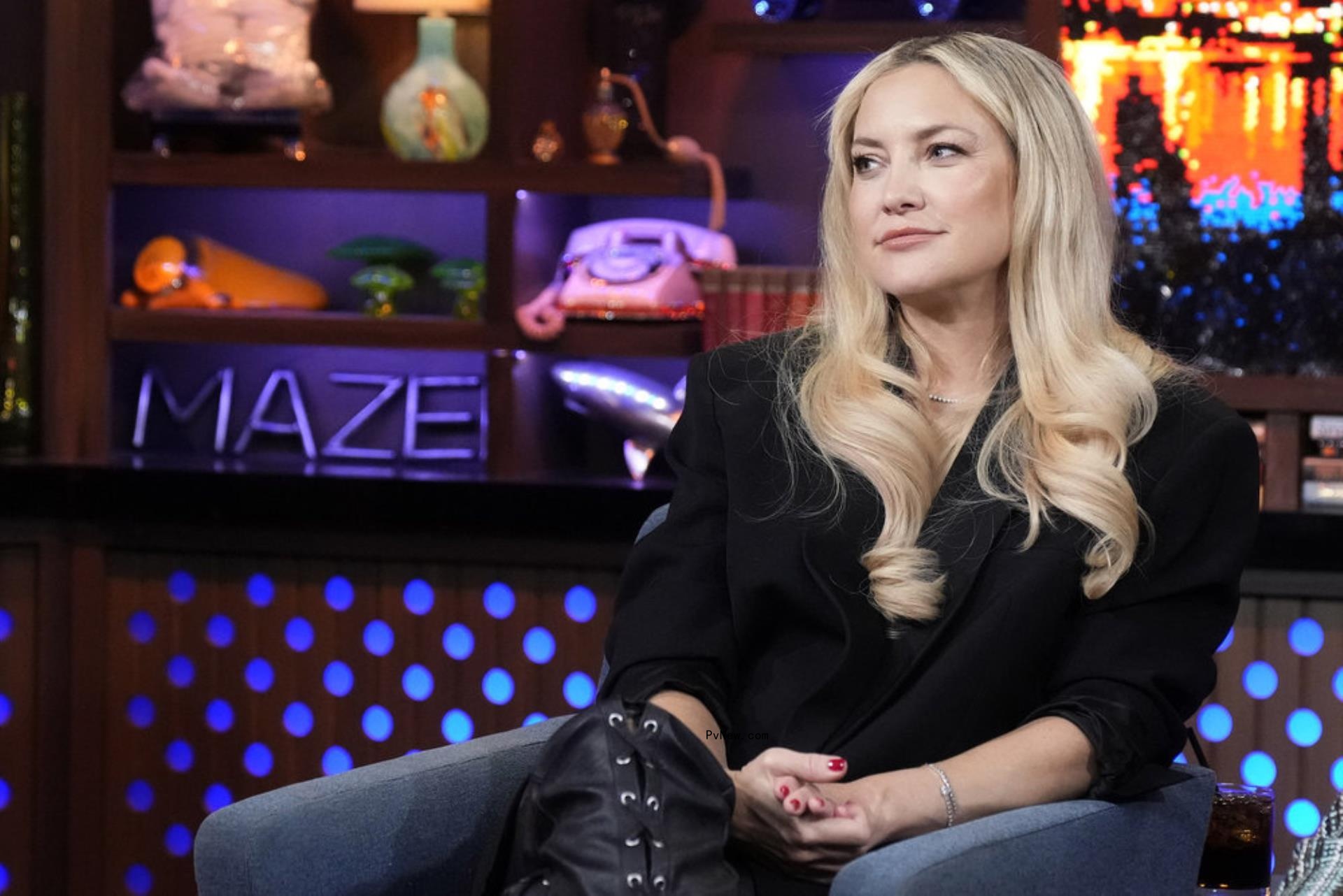 Kate Hudson speaking