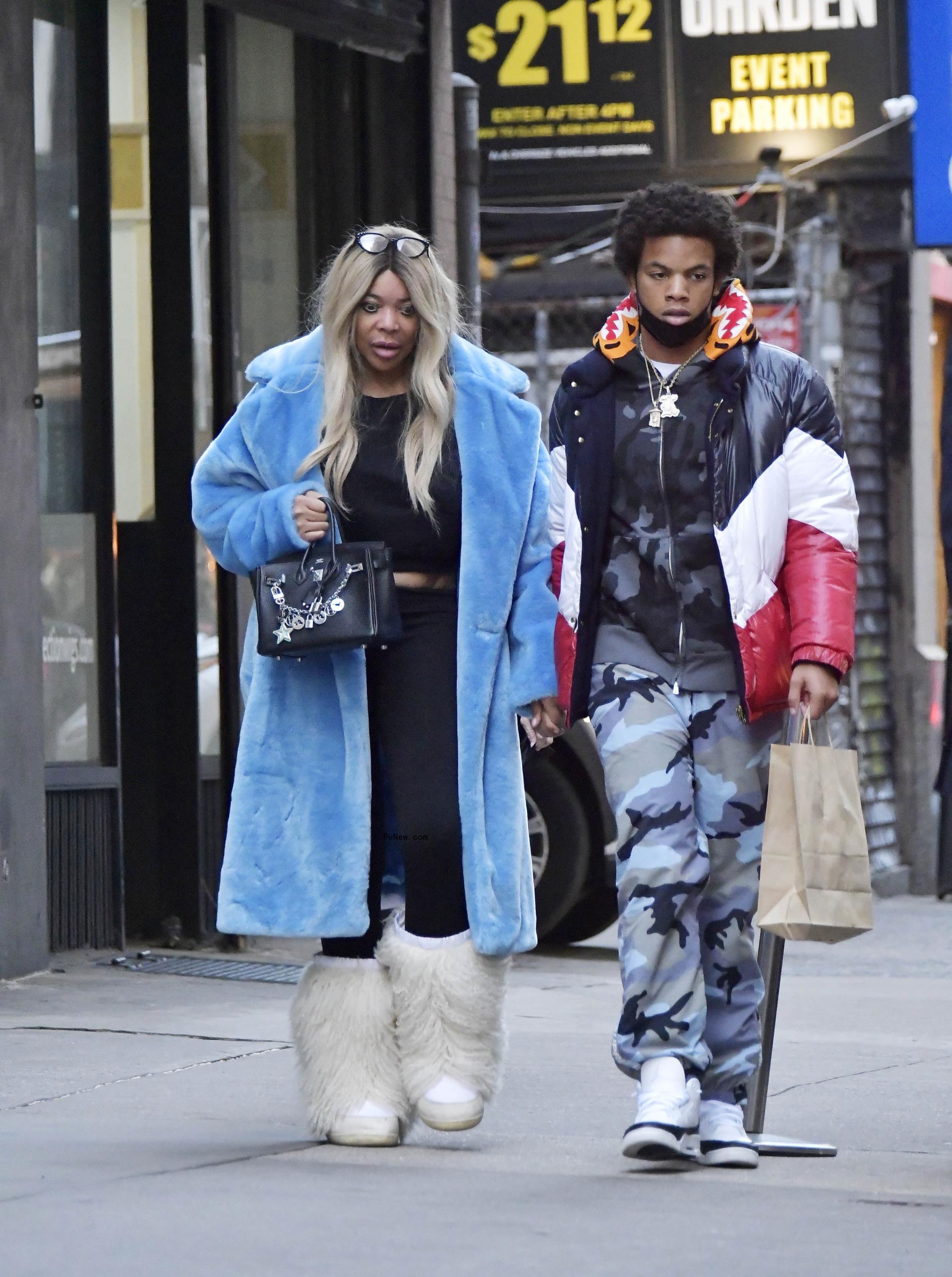 wendy williams walking with her son, kevin hunter jr.
