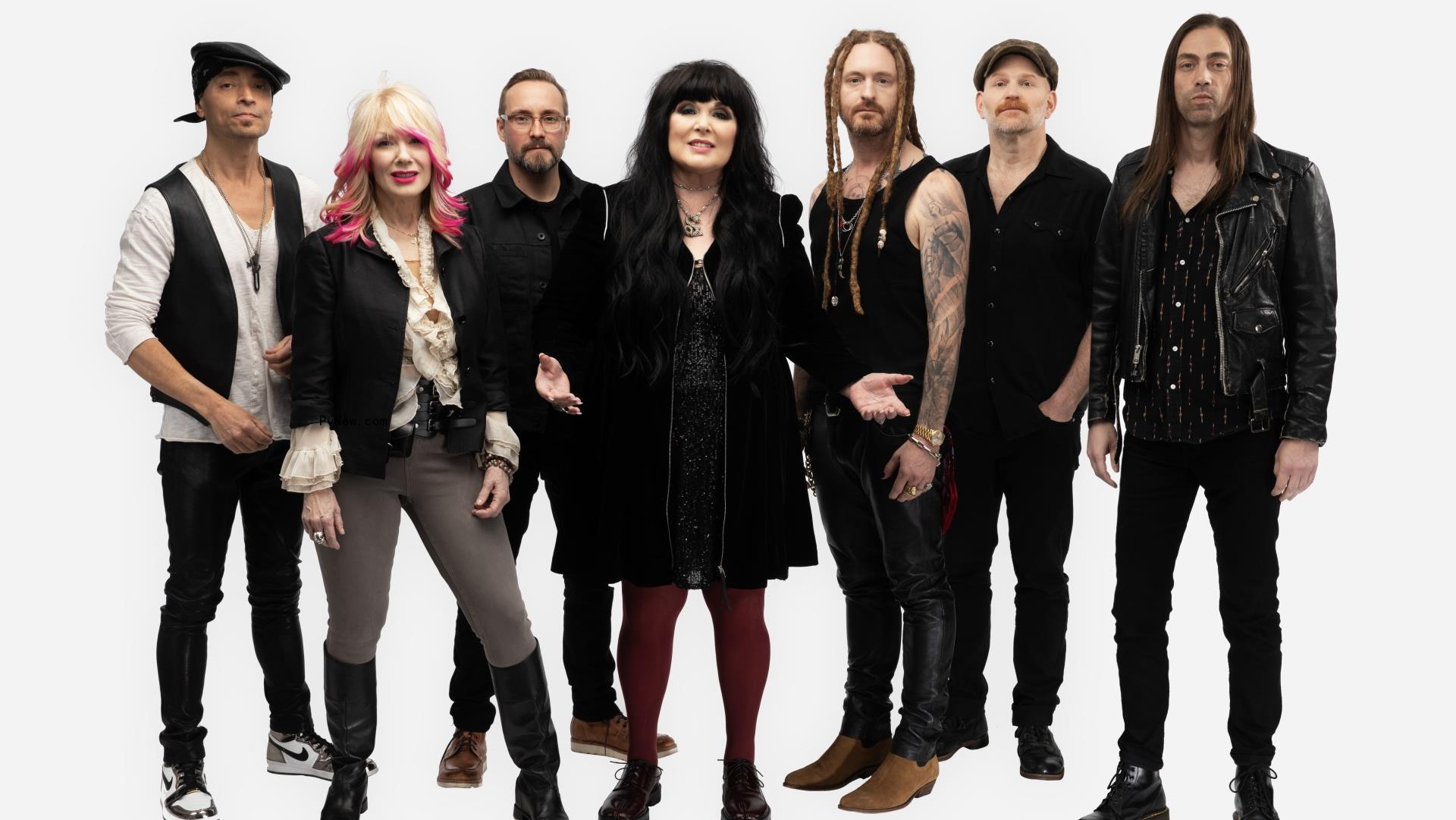 Heart Postpo<i></i>nes Tour Following Lead Singer Ann Wilson’s Cancer Diagnosis