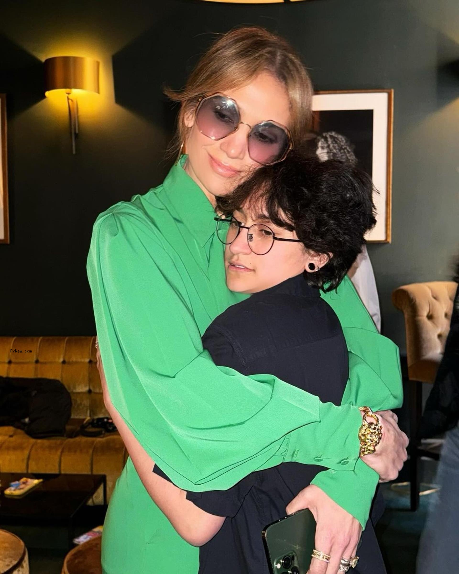 Jennifer Lopez with Emme