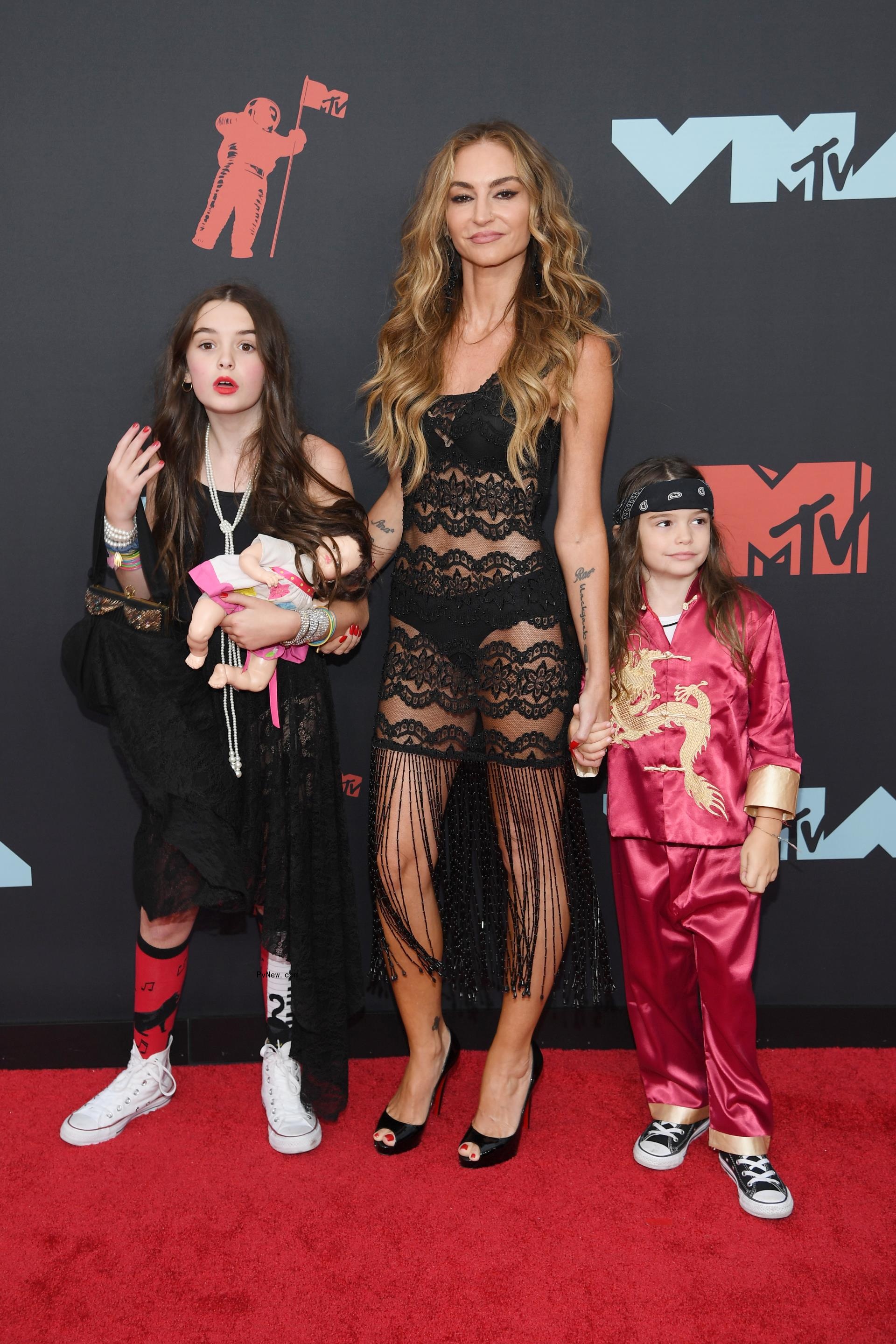 Drea de Matteo and her kids