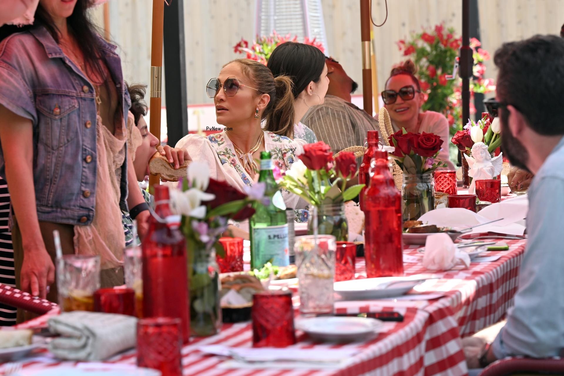 Jennifer Lopez at her lunch.