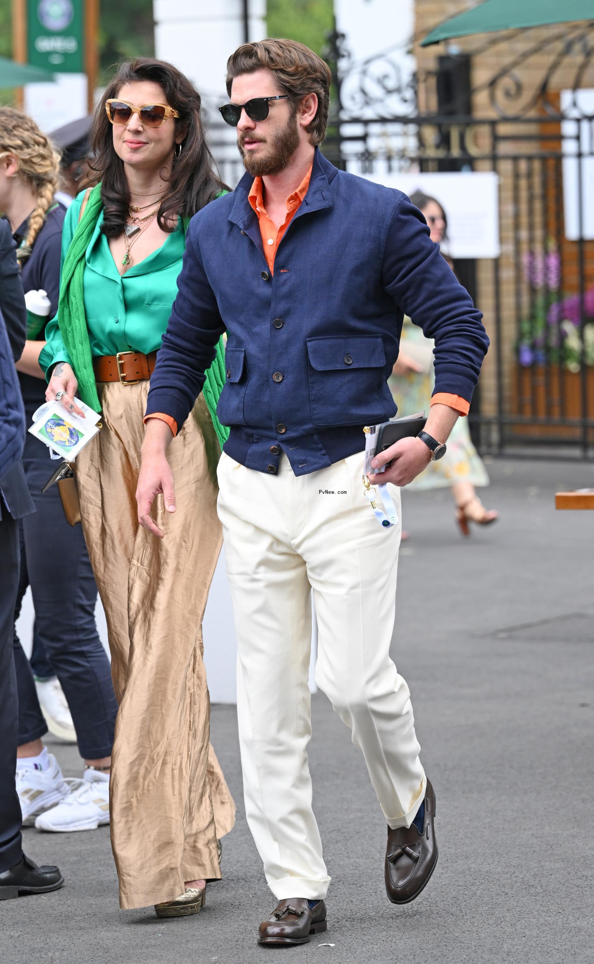 Andrew Garfield and Kate Tomas at the 2024 Wimbledon Tennis Champio<i></i>nships in London.
