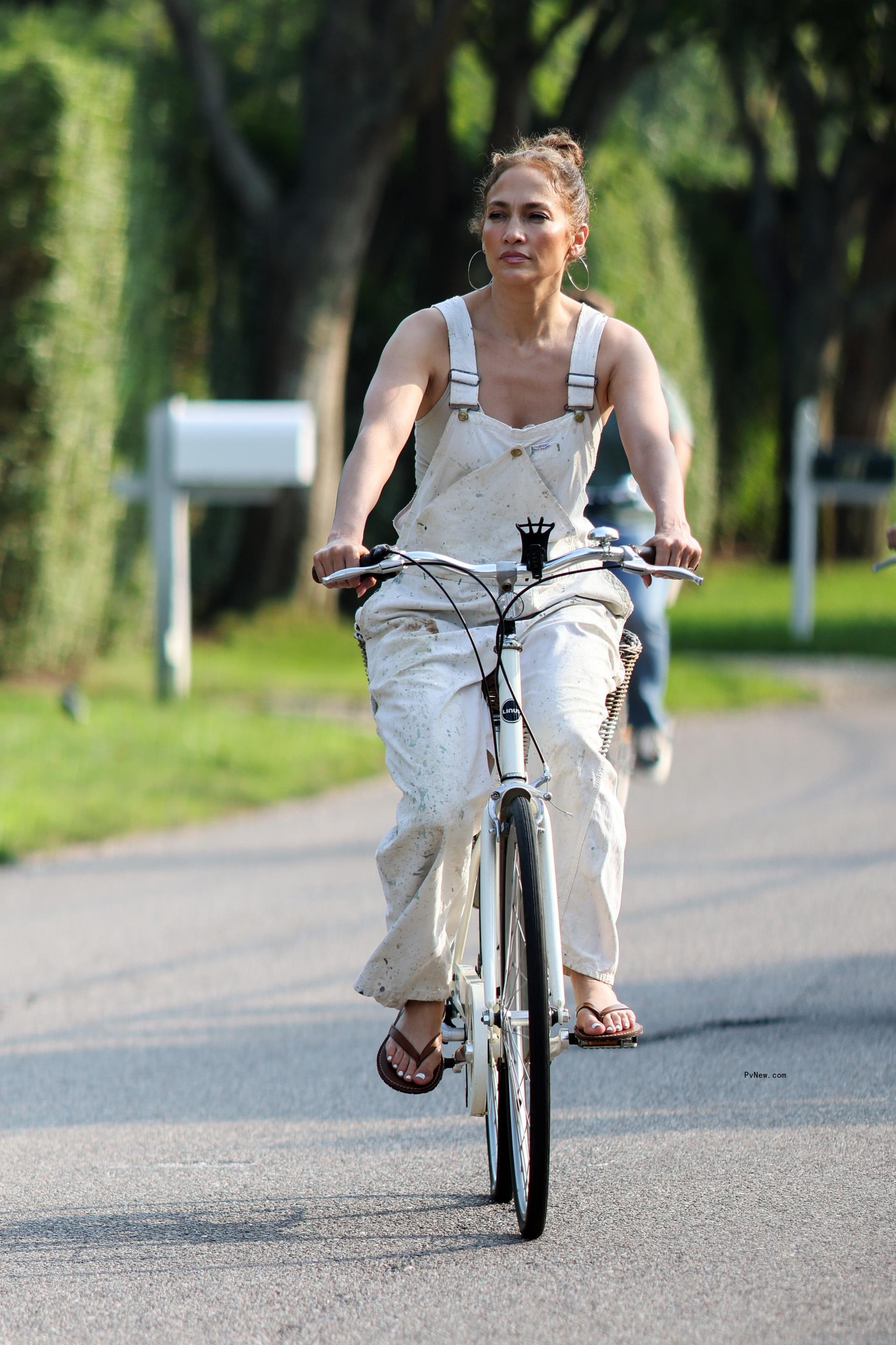 Jennifer Lopez biking in the Hamptons.