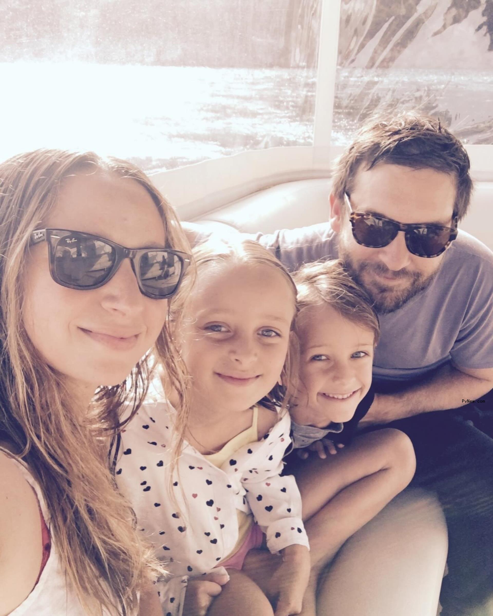Jennifer Meyer, Tobey Maguire and kids