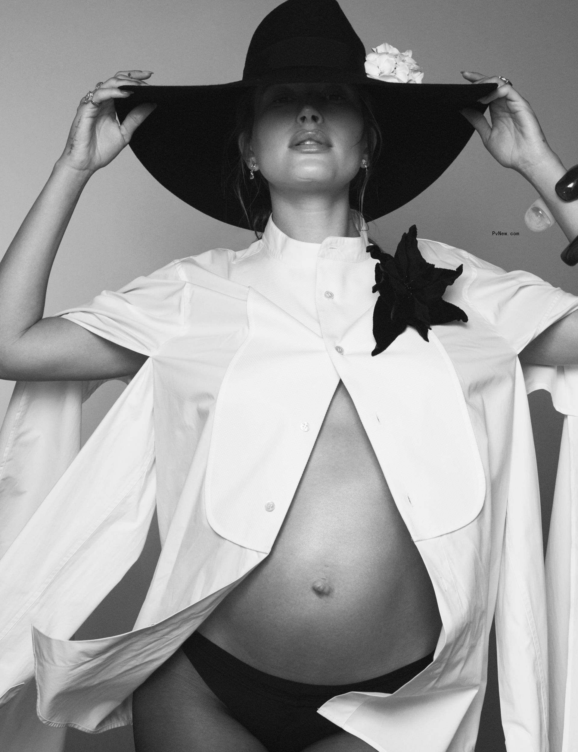 Hailey Bieber