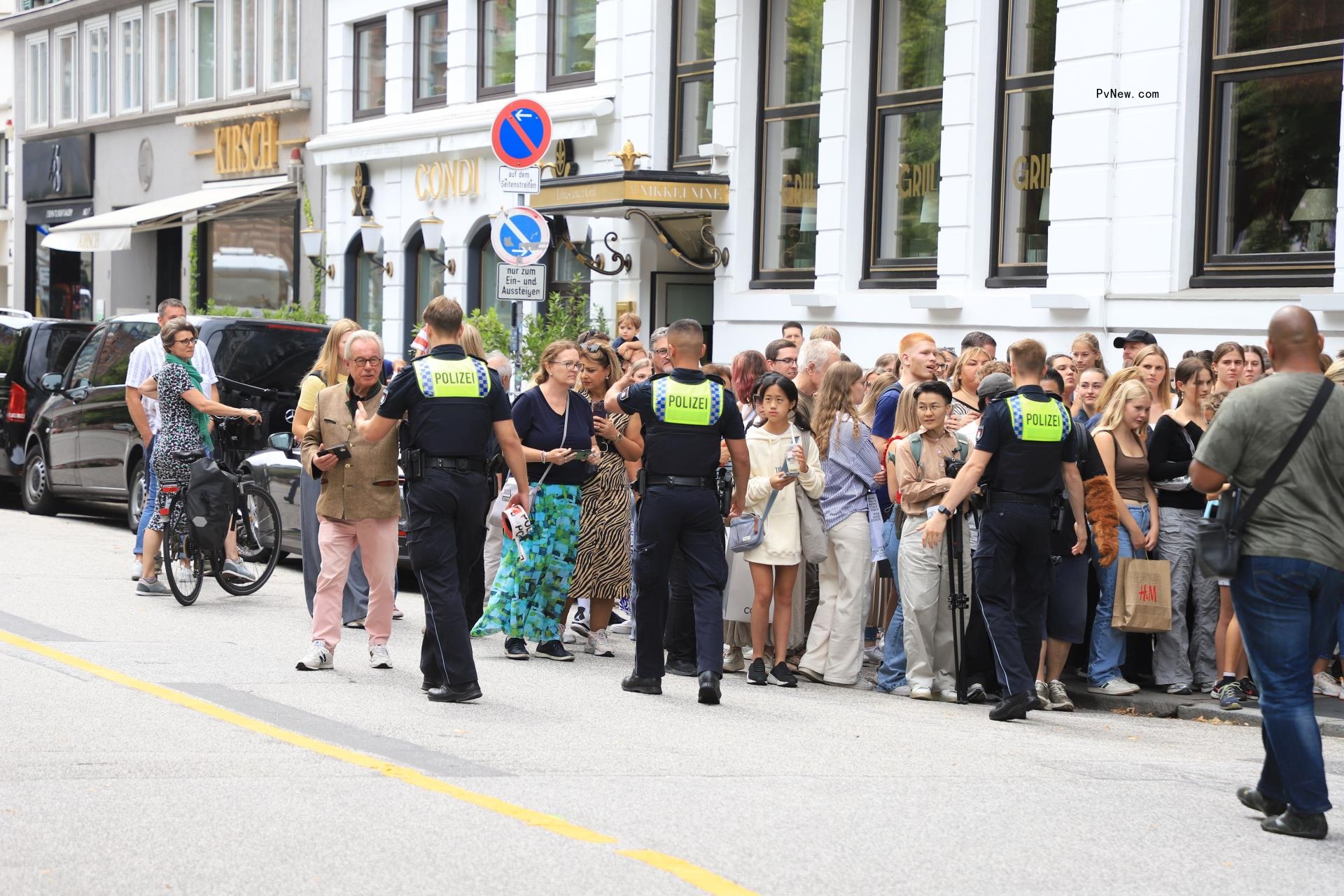 Taylor Swift in Hamburg: Police close the hotel four seasons due to the fans