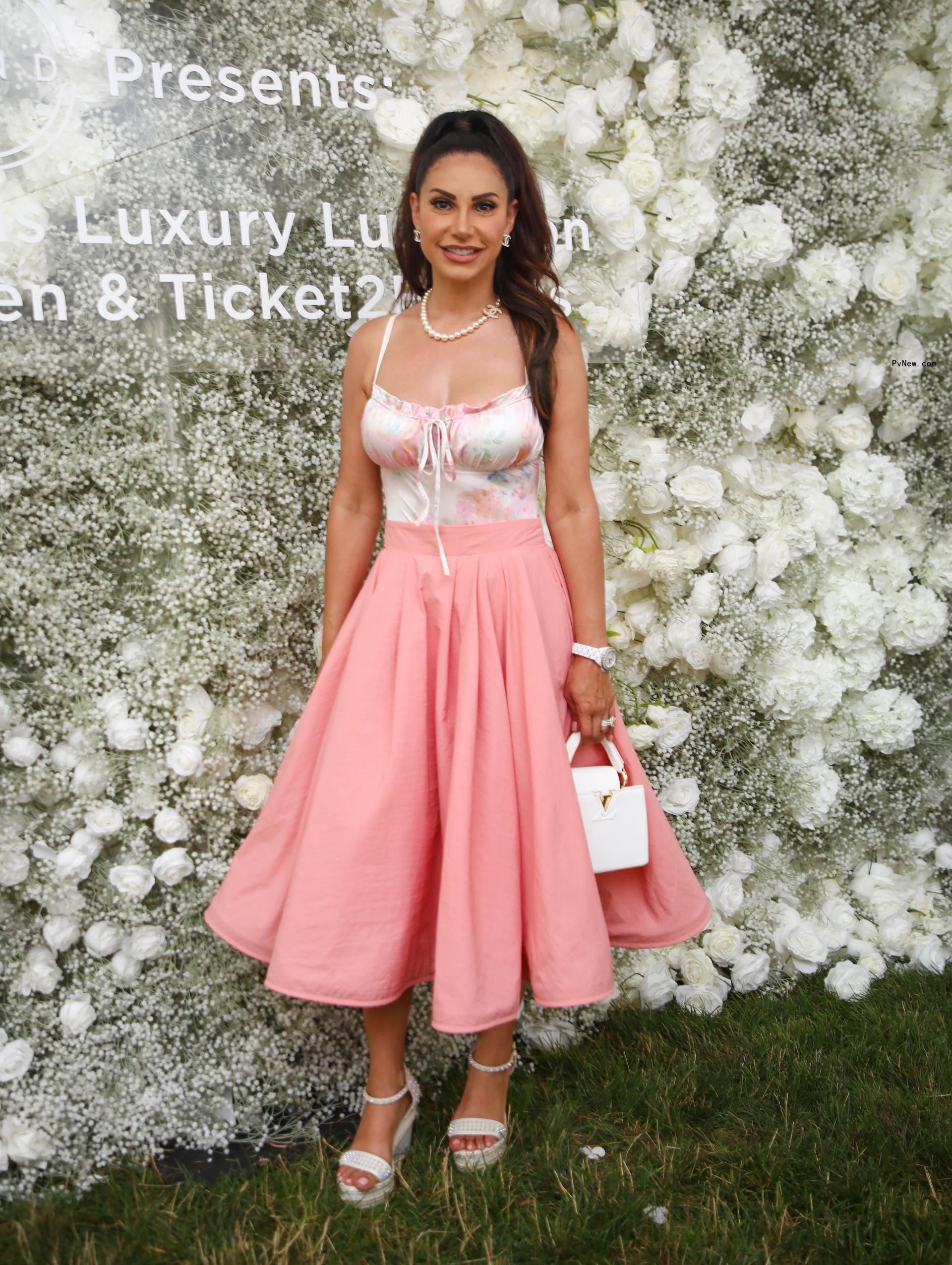 Jennifer Aydin posing for a photo