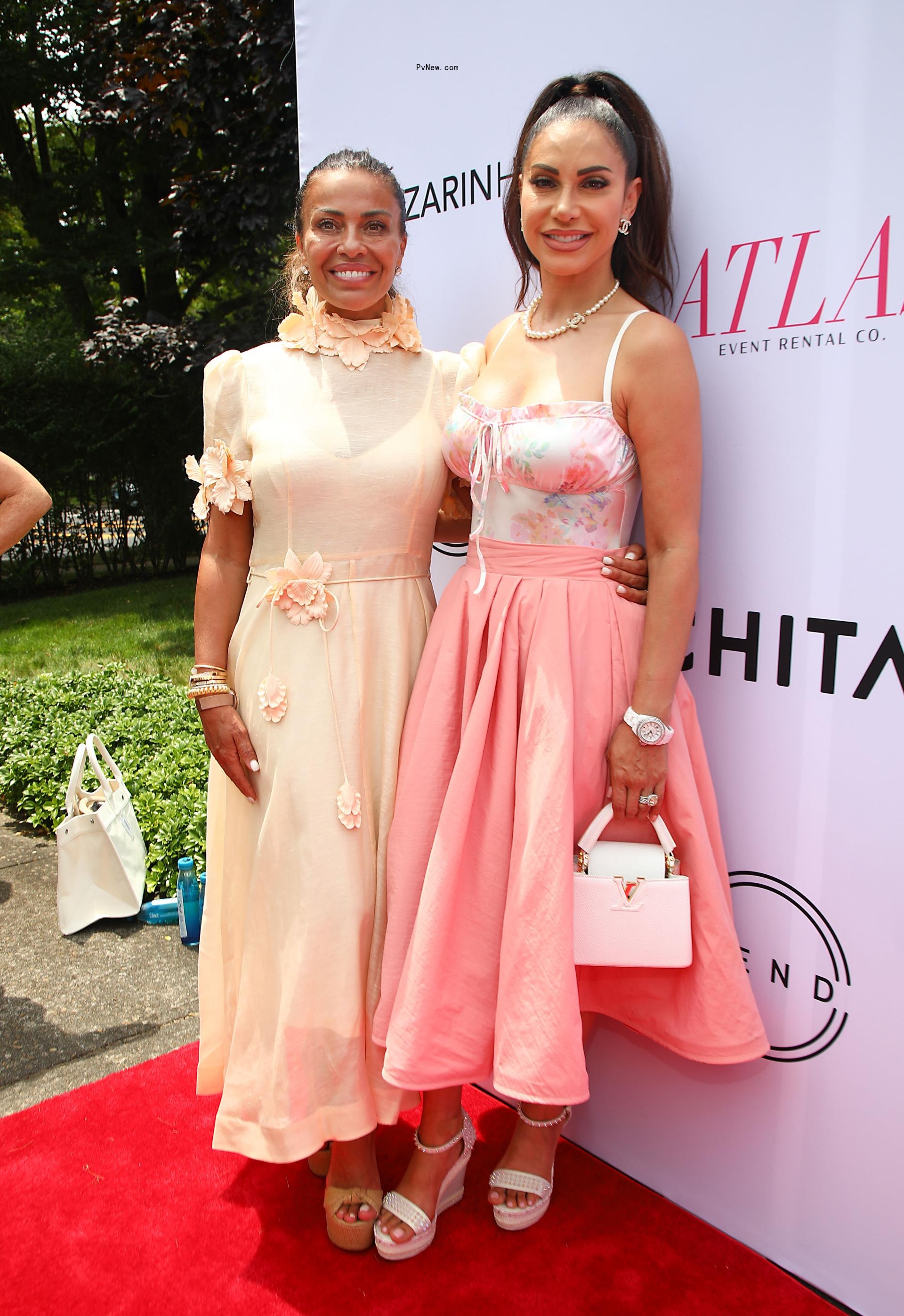 Dolores Catania and Jennifer Aydin posing together