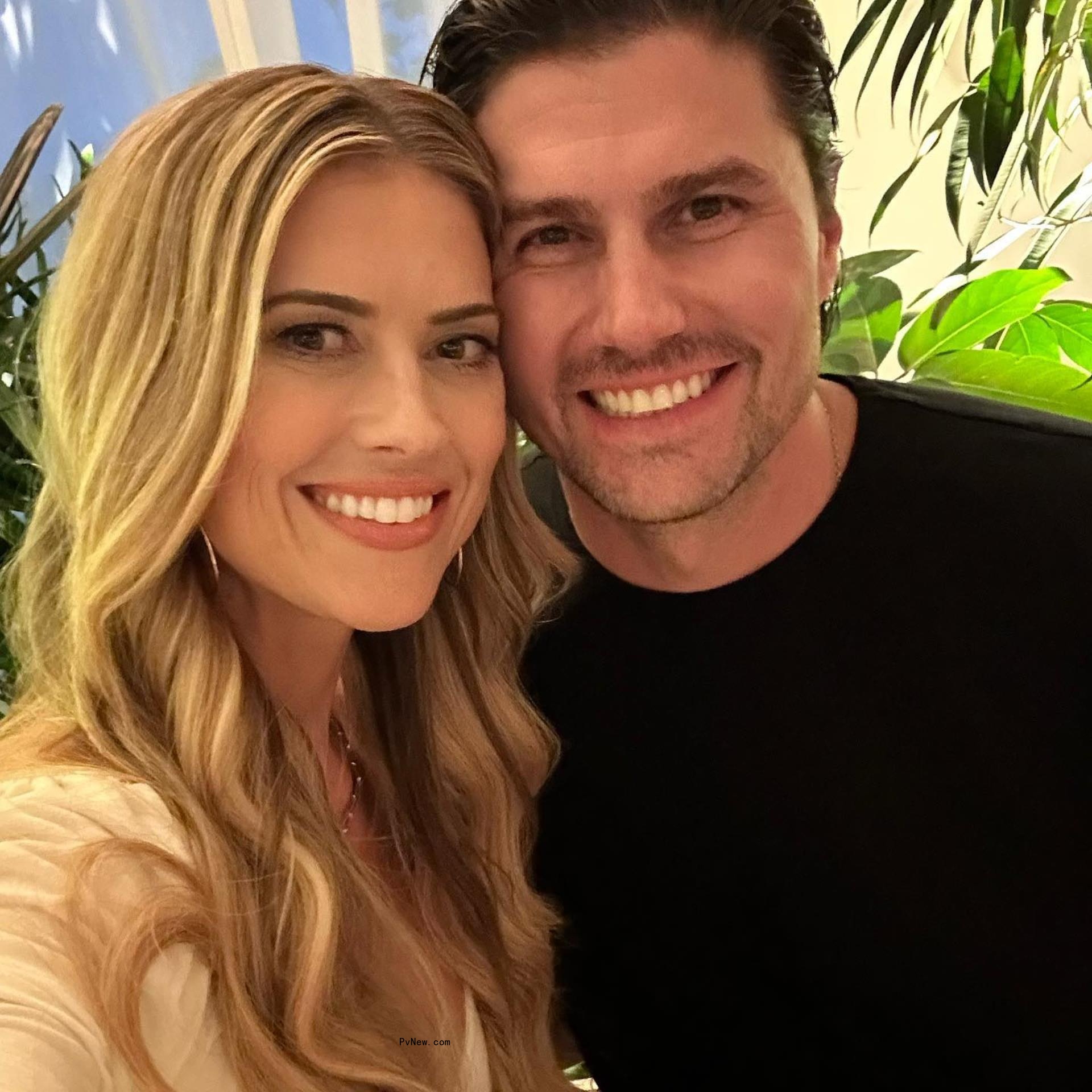 christina and josh hall selfie