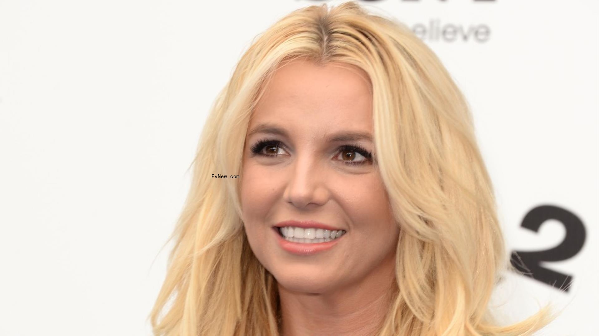 Britney Spears Delet<i></i>es Post Slamming Halsey’s ‘Lucky’ Music Video and Says: ‘That Was Not Me on My Phone! I Love Halsey’