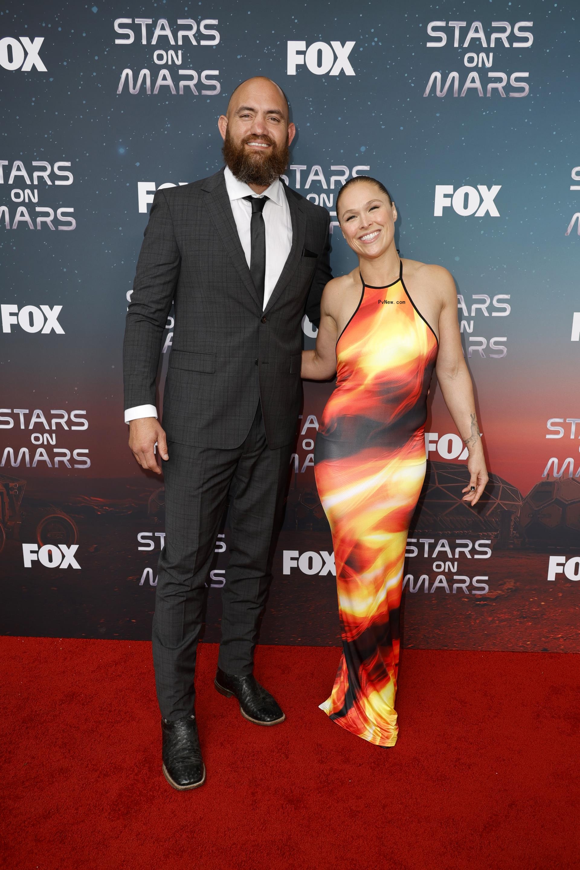 Travis Browne and Ro<i></i>nda Rousey