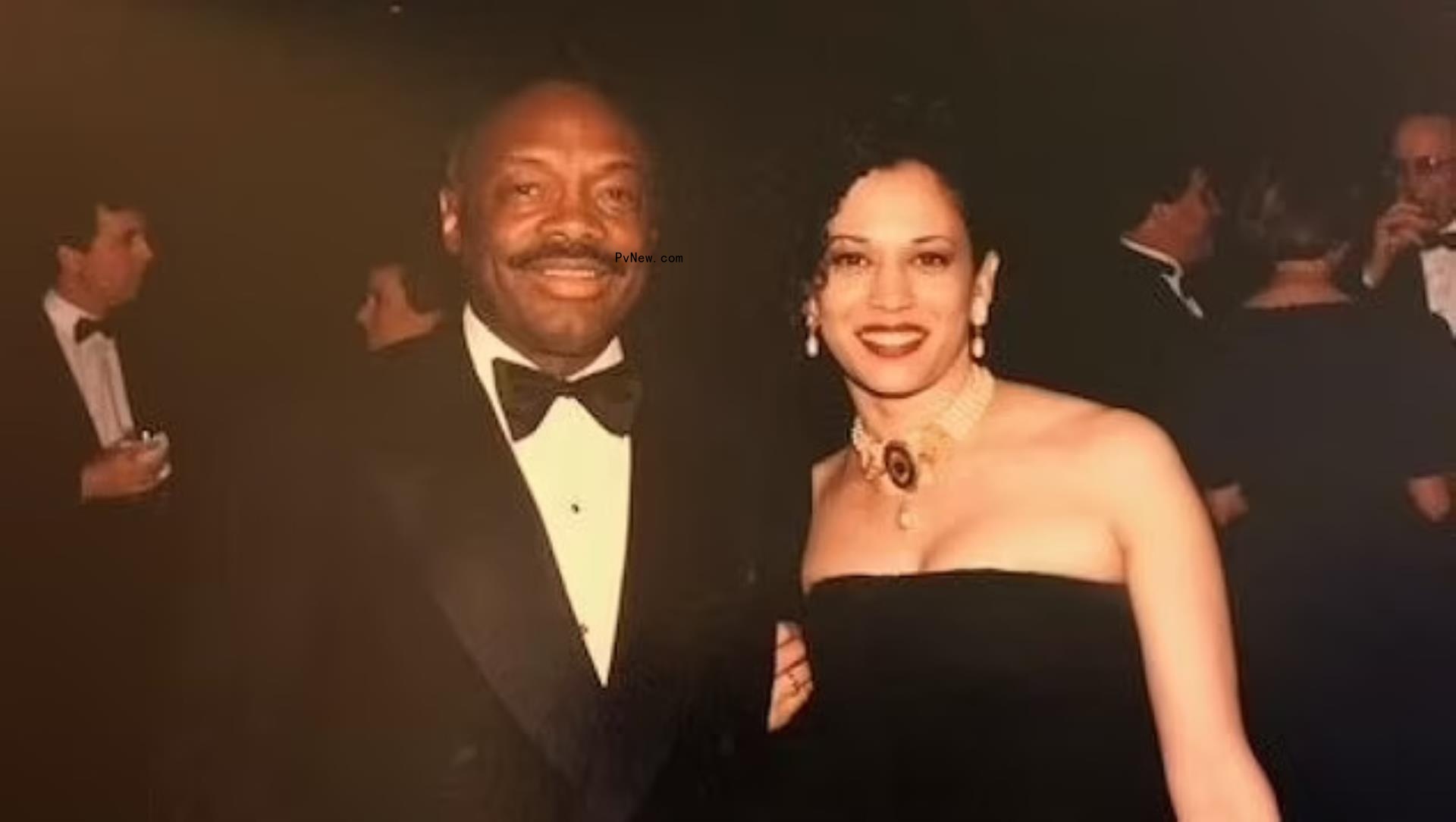 former President Do<i></i>nald Trump and Melania Trump standing together
